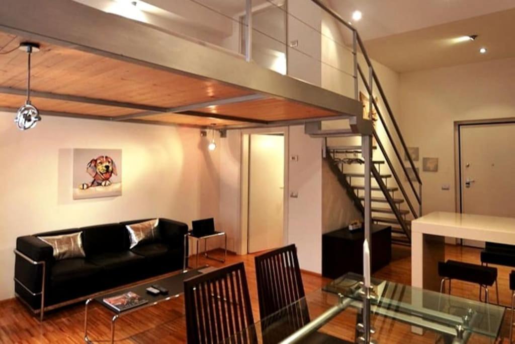 One-Bedroom Apartment photo 1