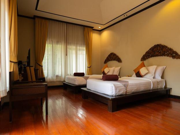 Deluxe Jacuzzi Villa Twin Bed photo 2
