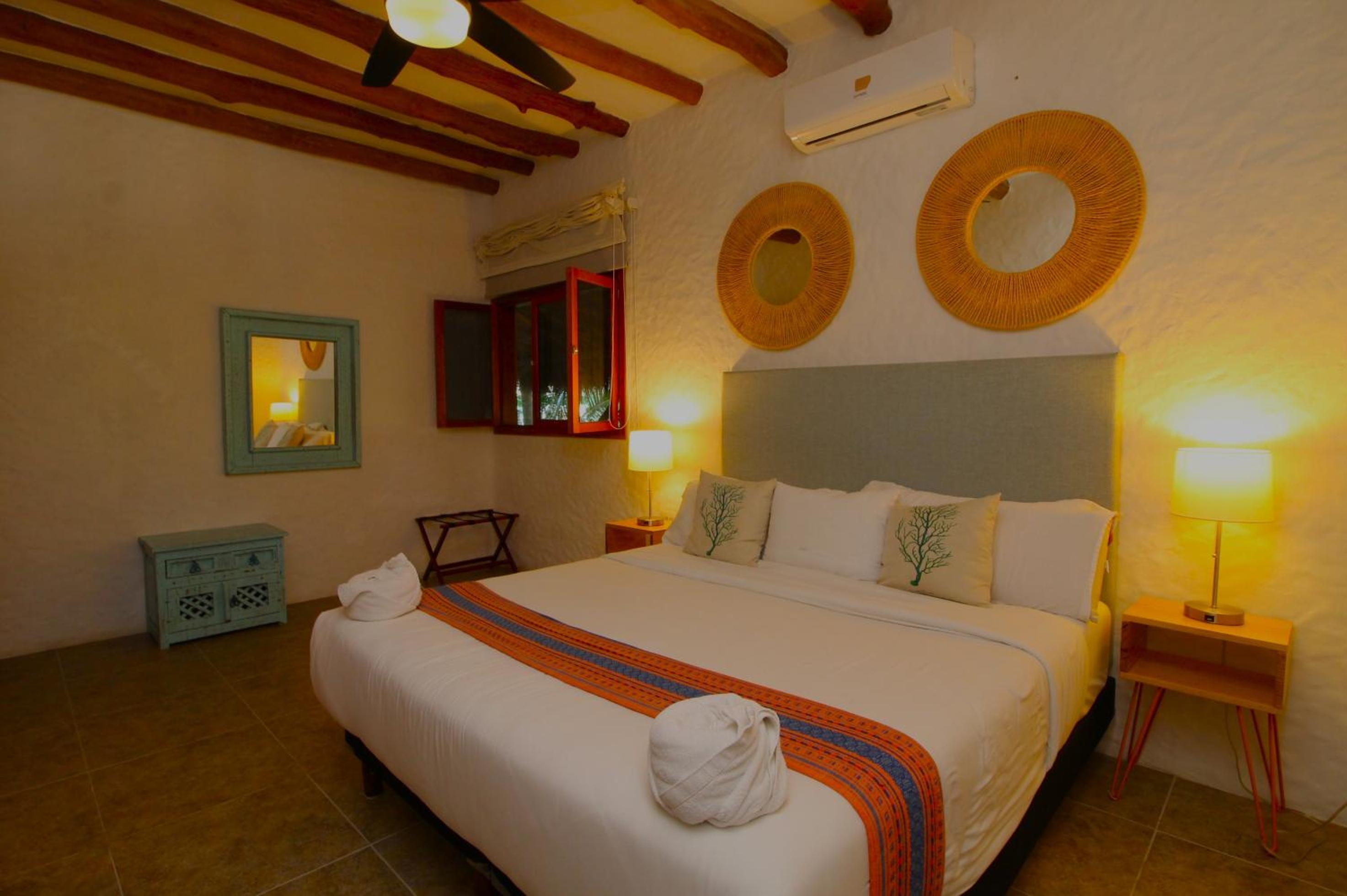 Deluxe Room - Photo 3