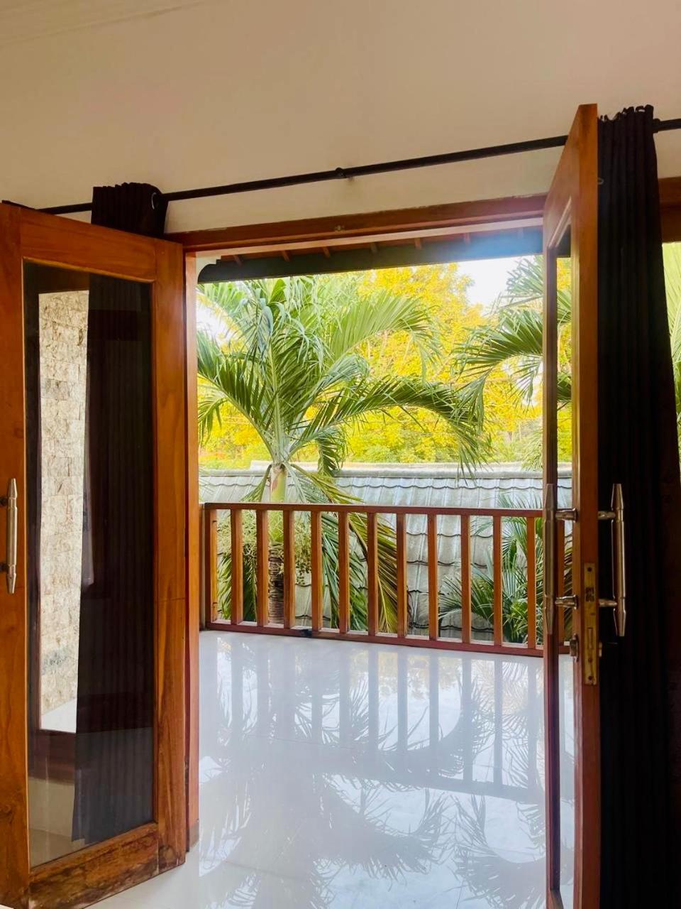 King Room with Balcony photo 2