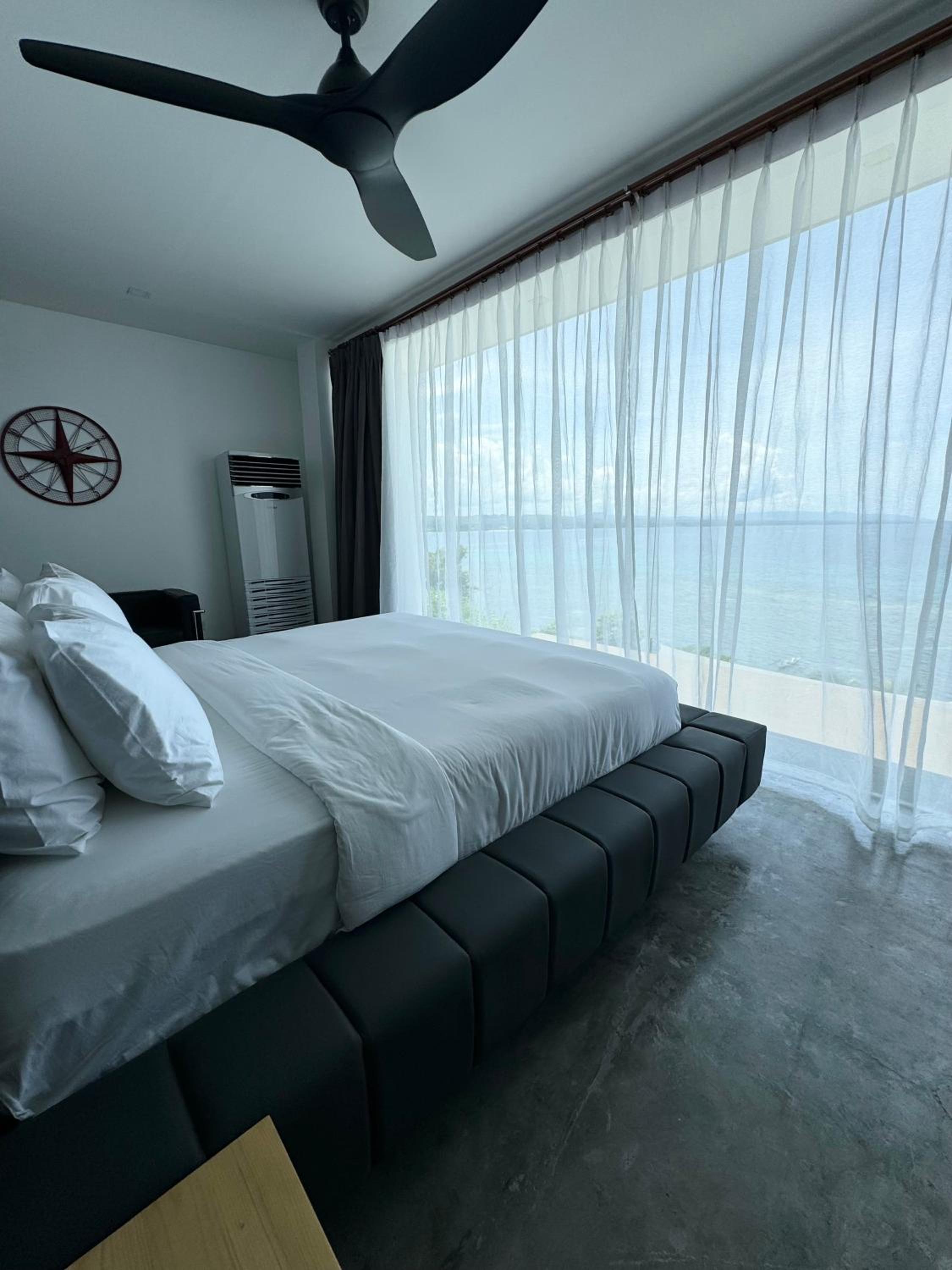 Deluxe Room with Plunge Pool - Photo 3