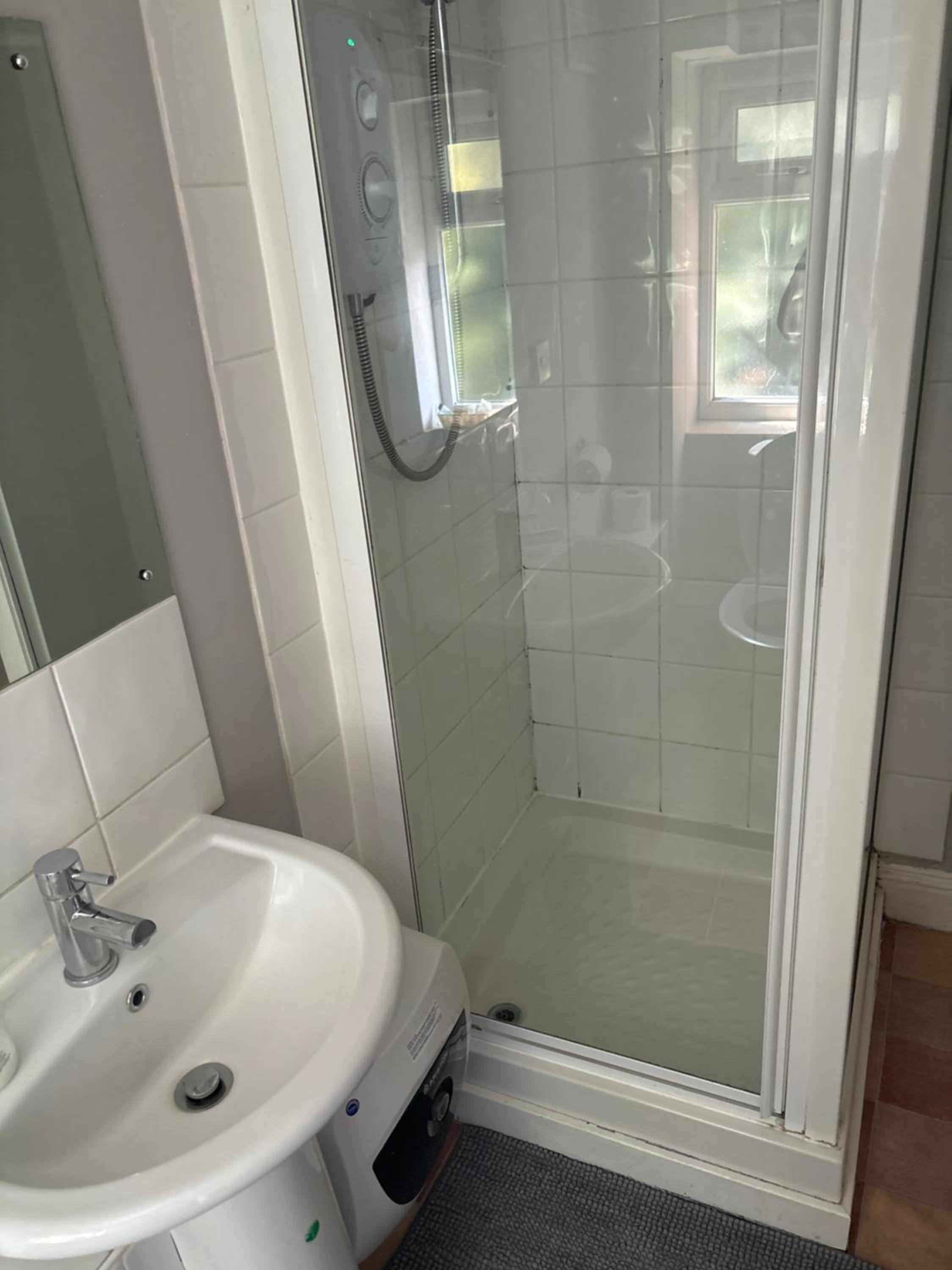 Budget Double Room photo 3