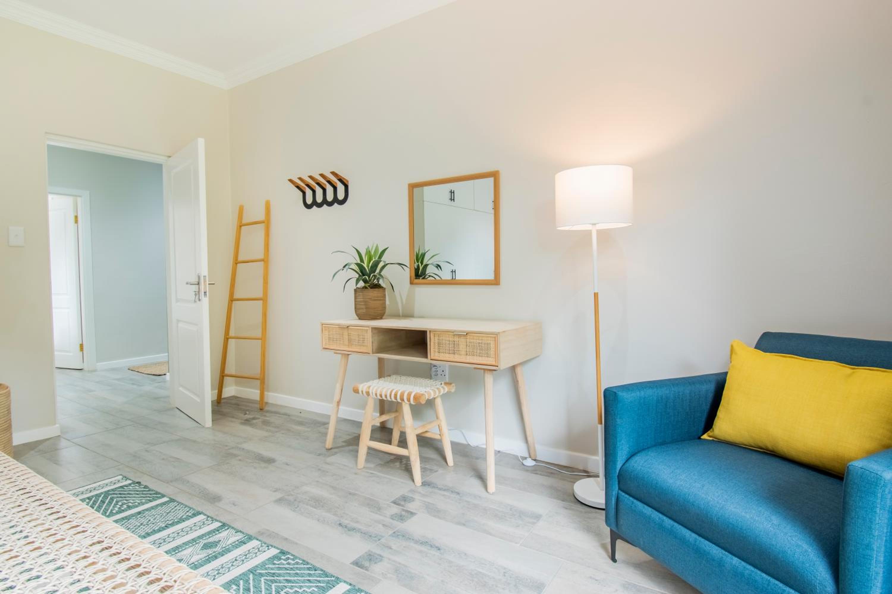 One-Bedroom House photo 1