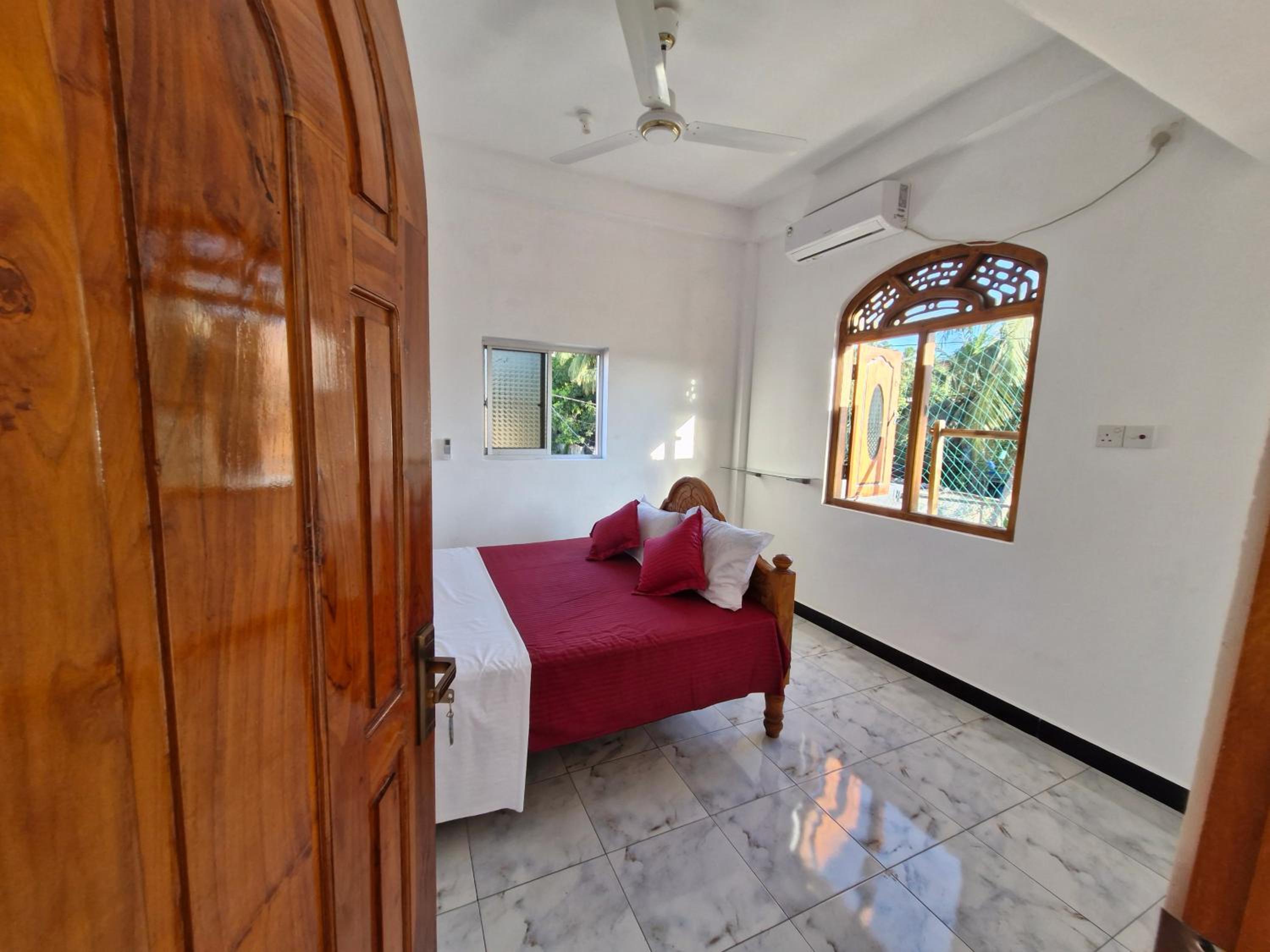 Three-Bedroom Vacation Home  photo 3