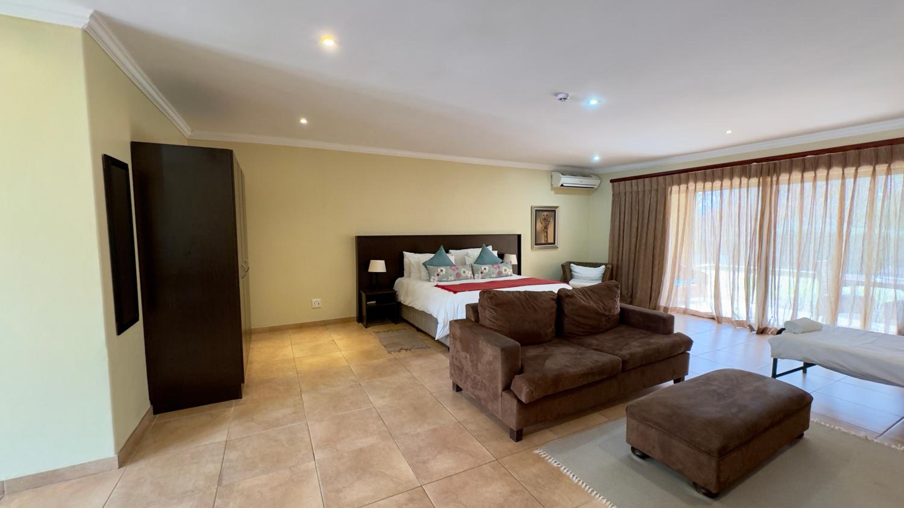 Luxury Double Or Twin Suite photo 3