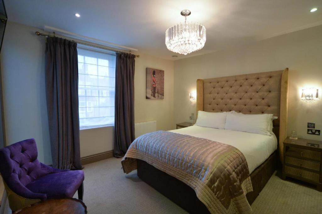Superior King Room