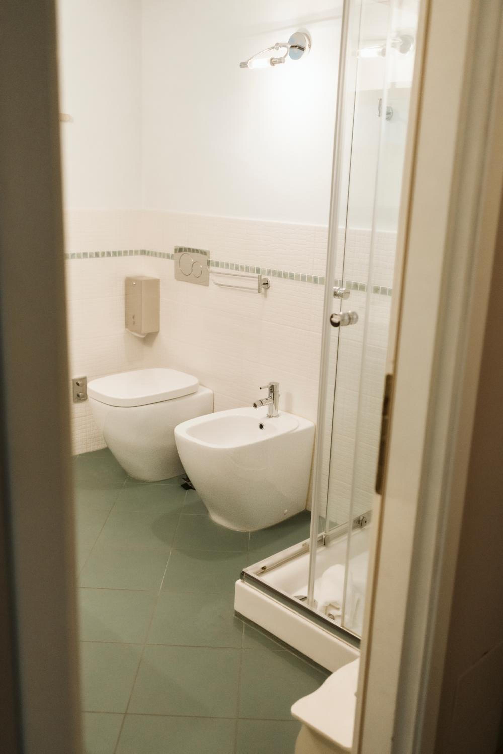 Deluxe Double Room - Photo 5