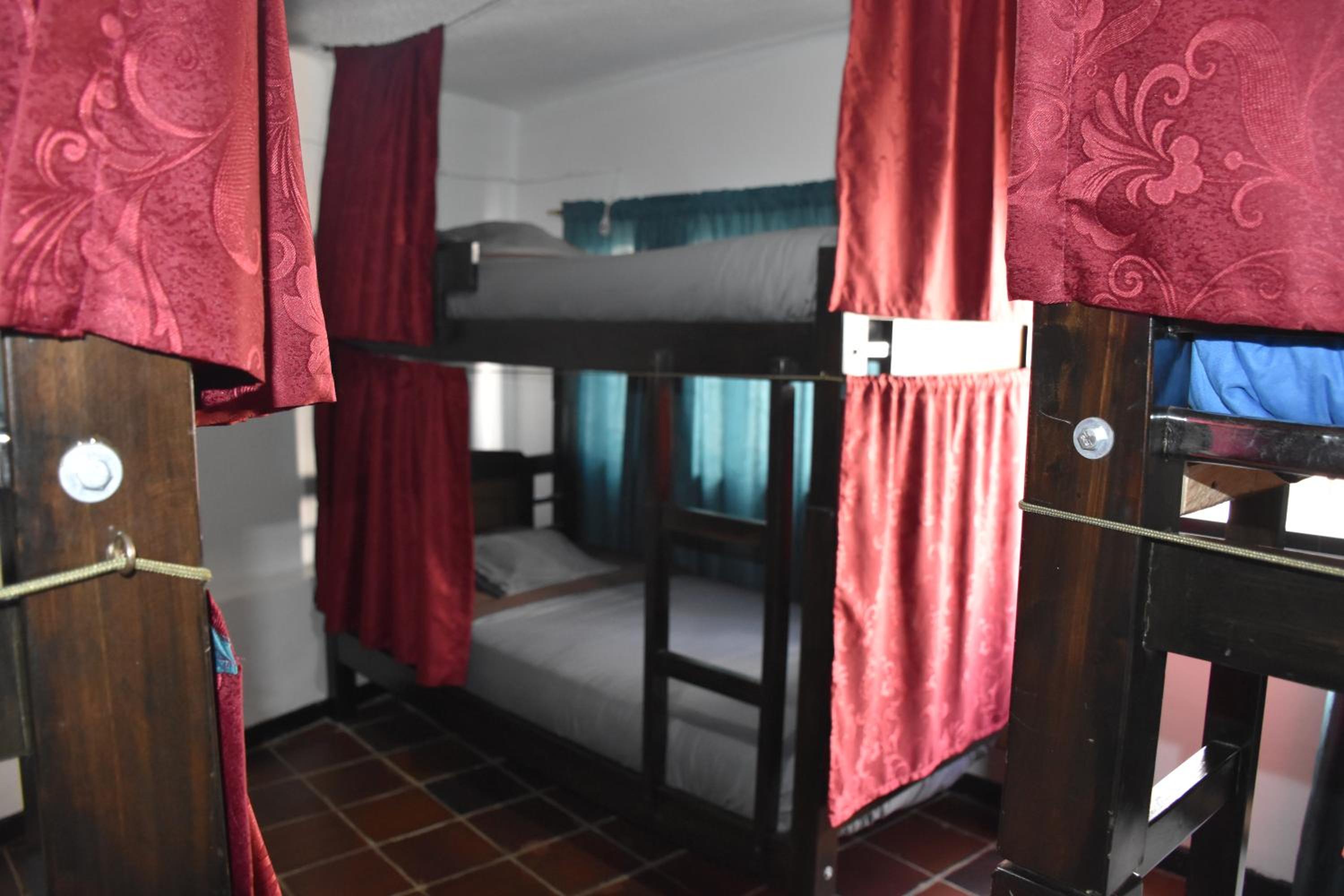 Bed in 6-Bed Dormitory Room photo 2