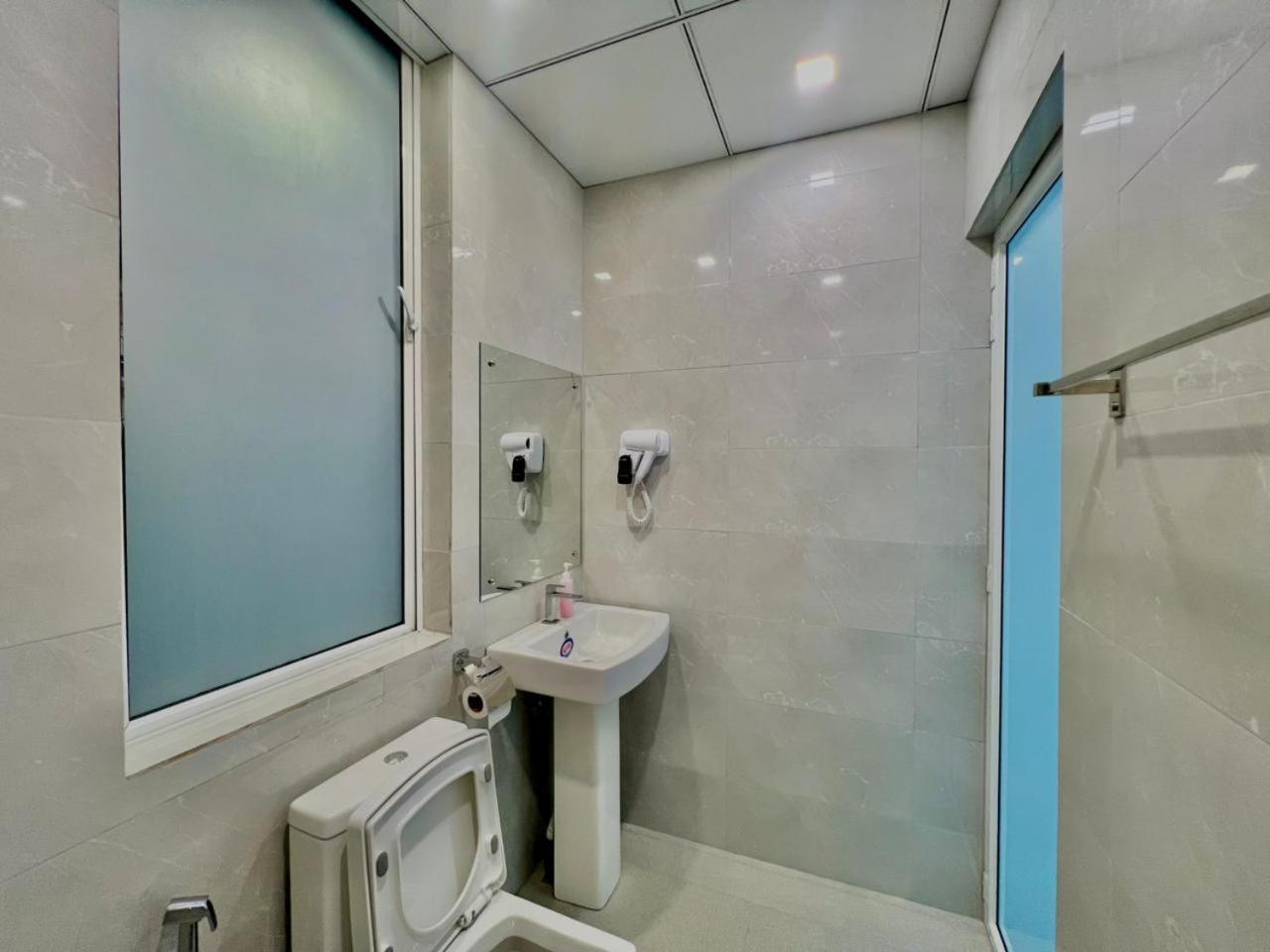 Large Double Room photo 2