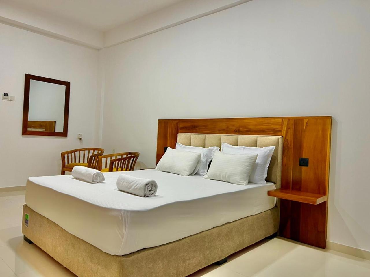 Large Double Room photo 1