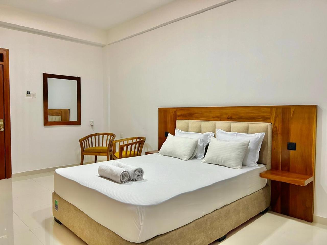 Large Double Room photo 3