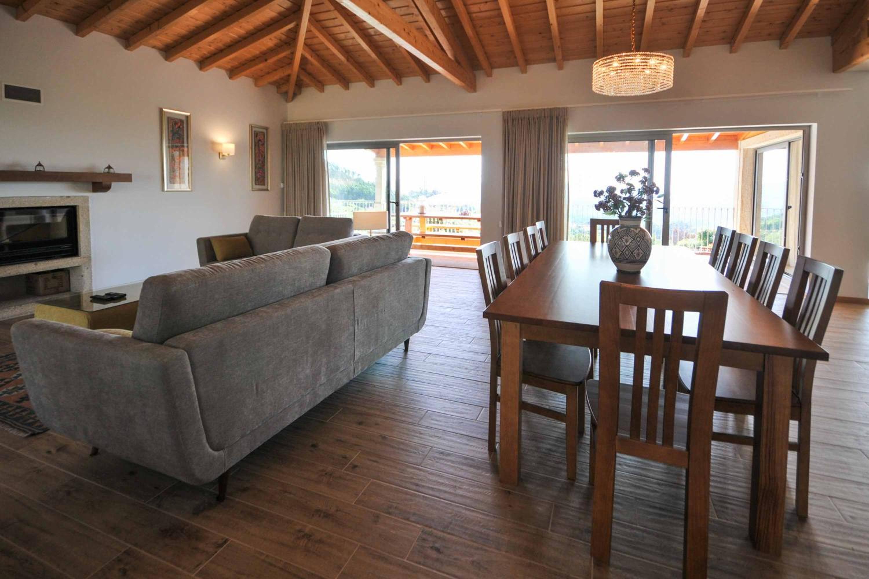 Four-Bedroom Villa photo 3