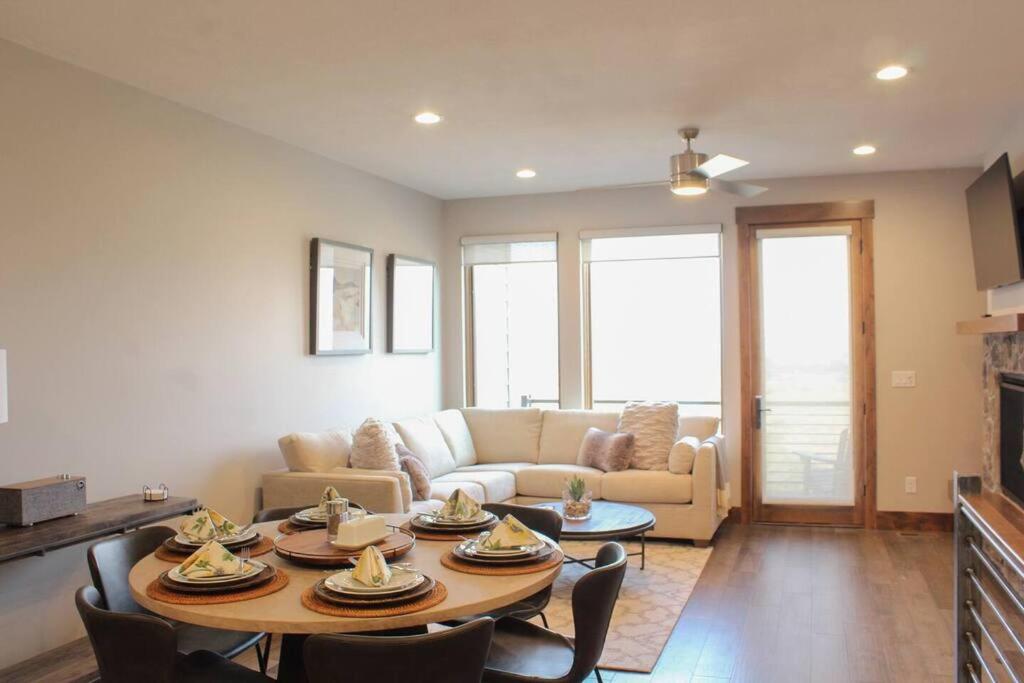 Three-Bedroom House photo 1