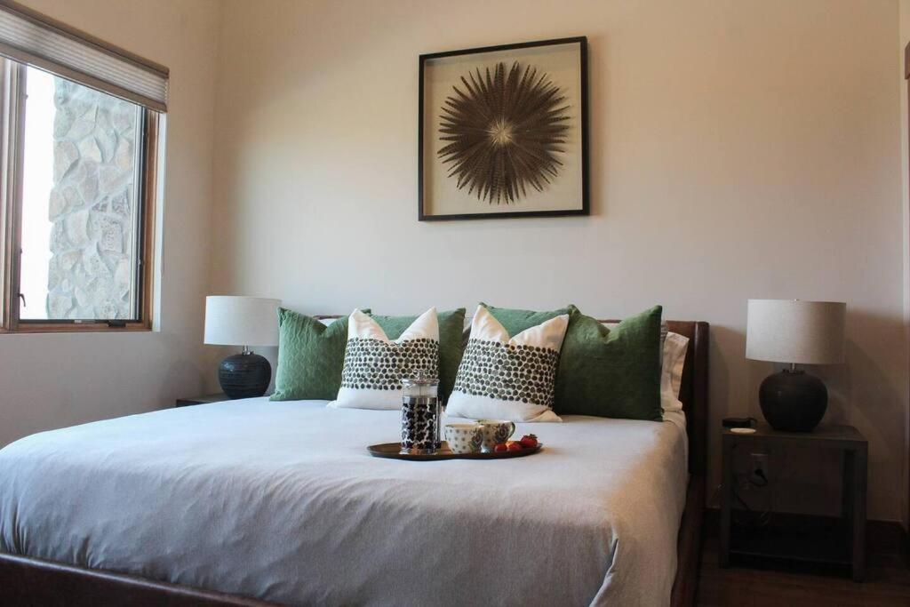 Three-Bedroom House photo 2