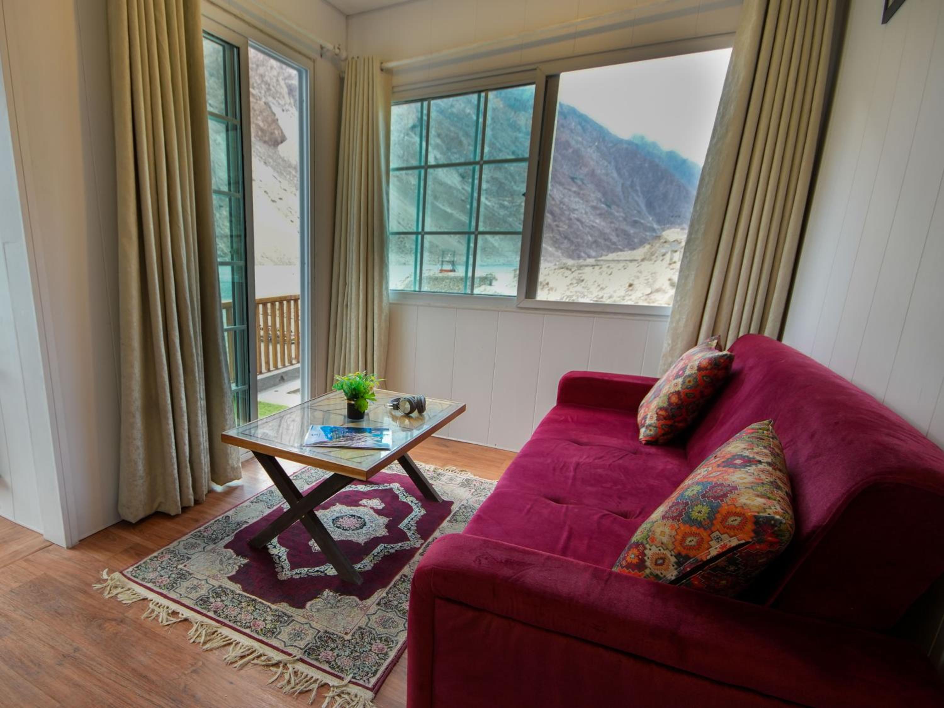 Suite with Lake View photo 3