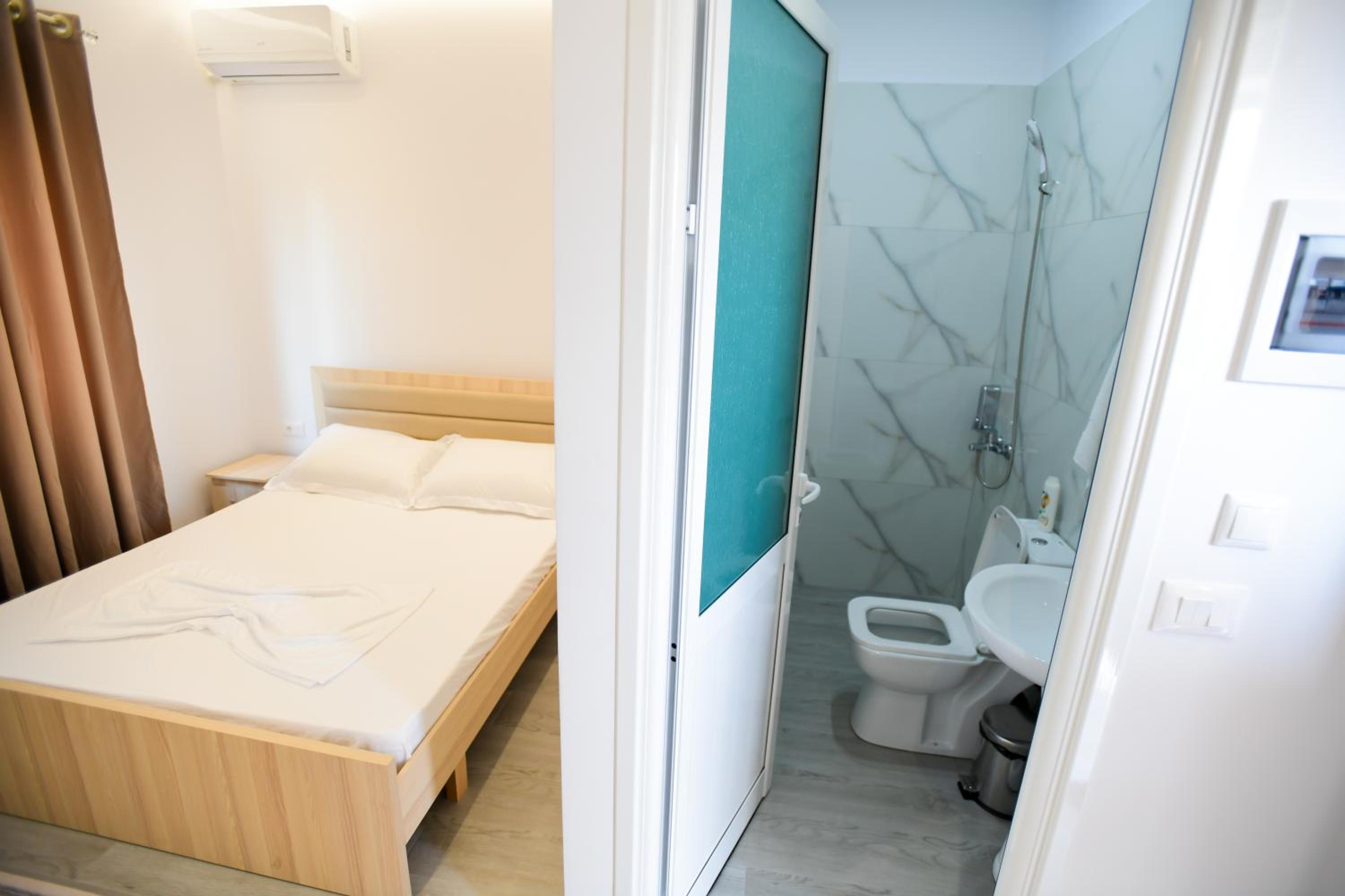 Deluxe Double Room photo 2