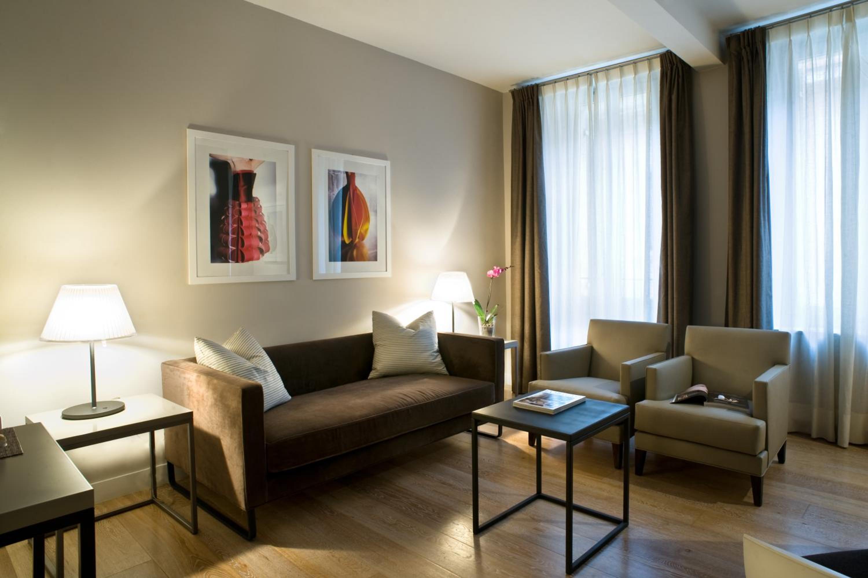 Suite - Photo 6