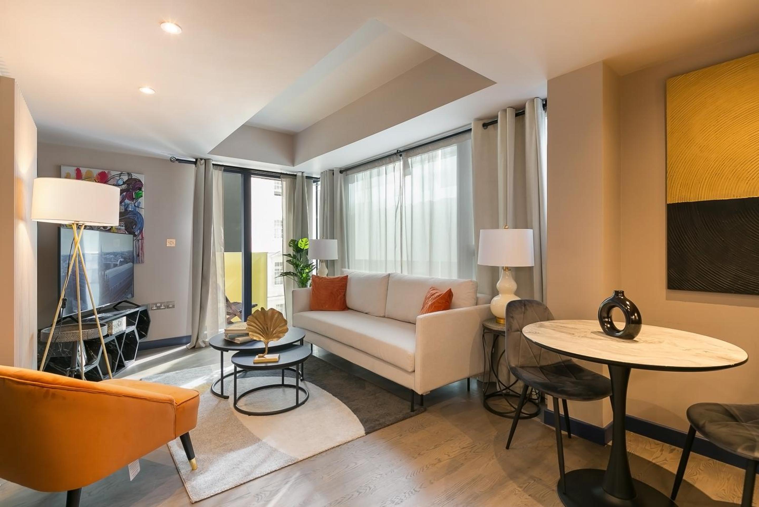 One-Bedroom Apartment With Balcony photo 3