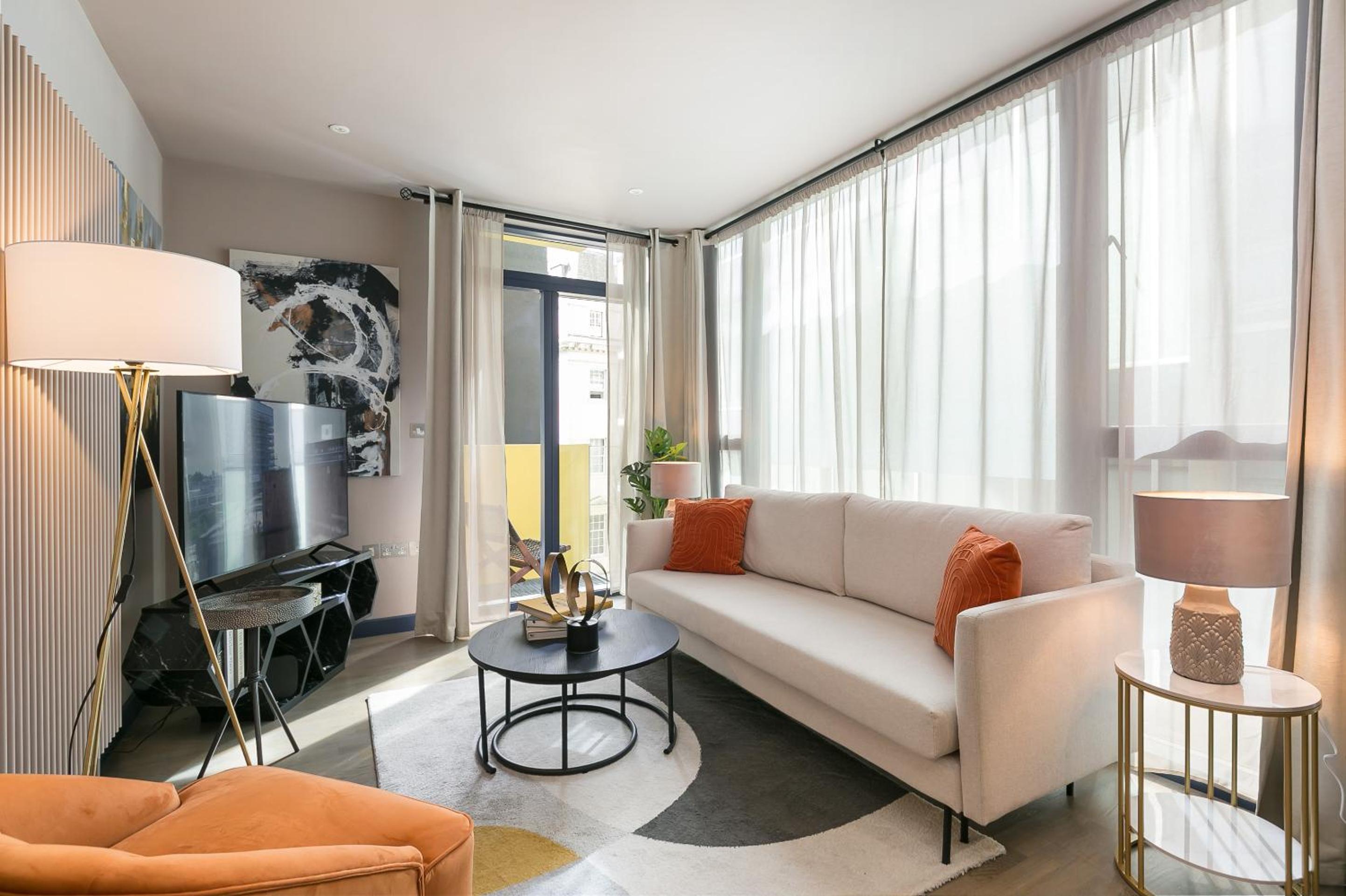 One-Bedroom Apartment With Balcony photo 1