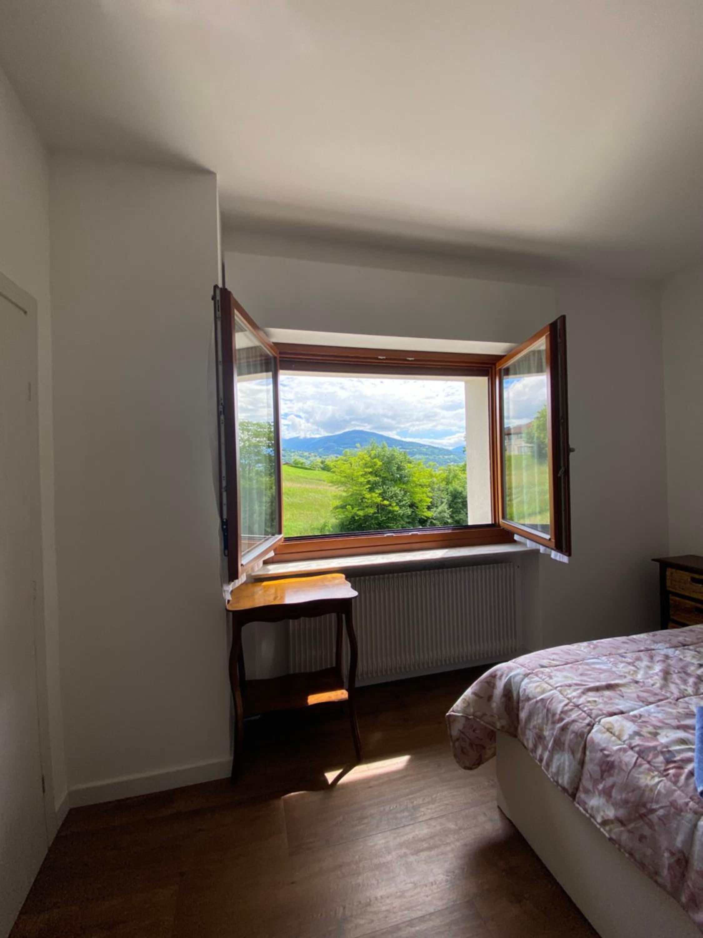 Double or Twin Room with Bathroom - Photo 4