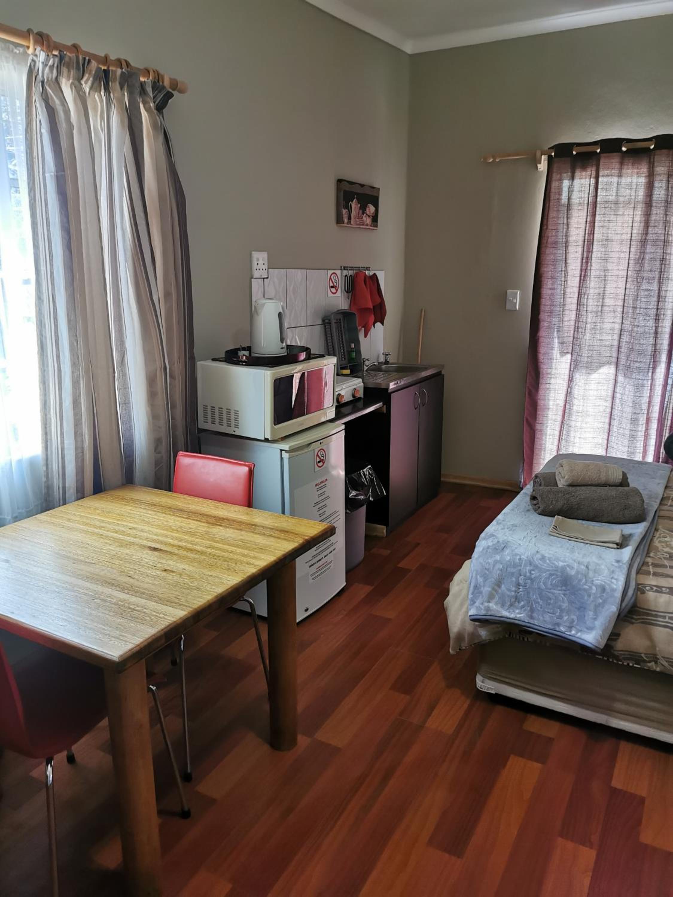 Family Room - Photo 1