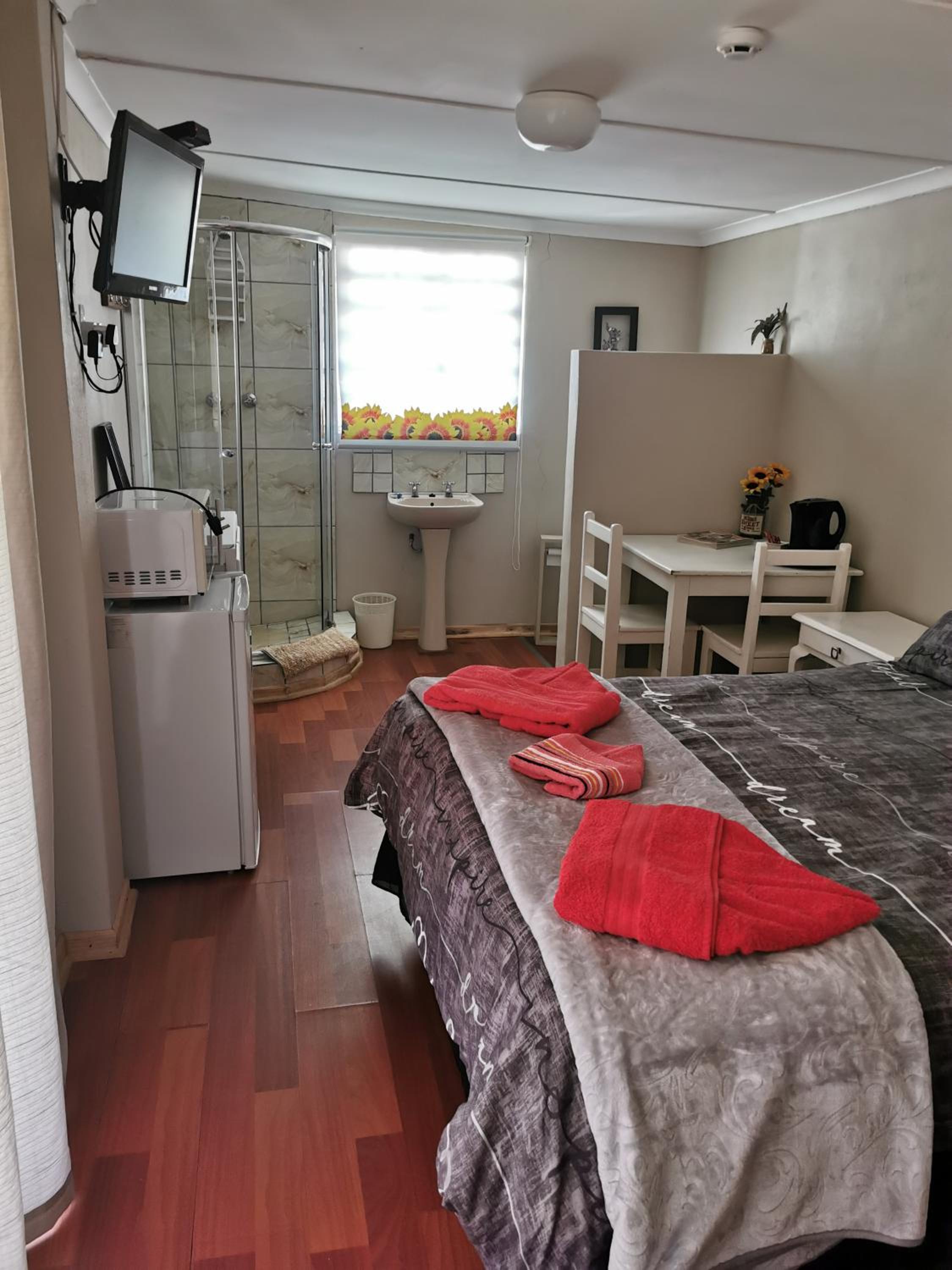 Double Room - Photo 4