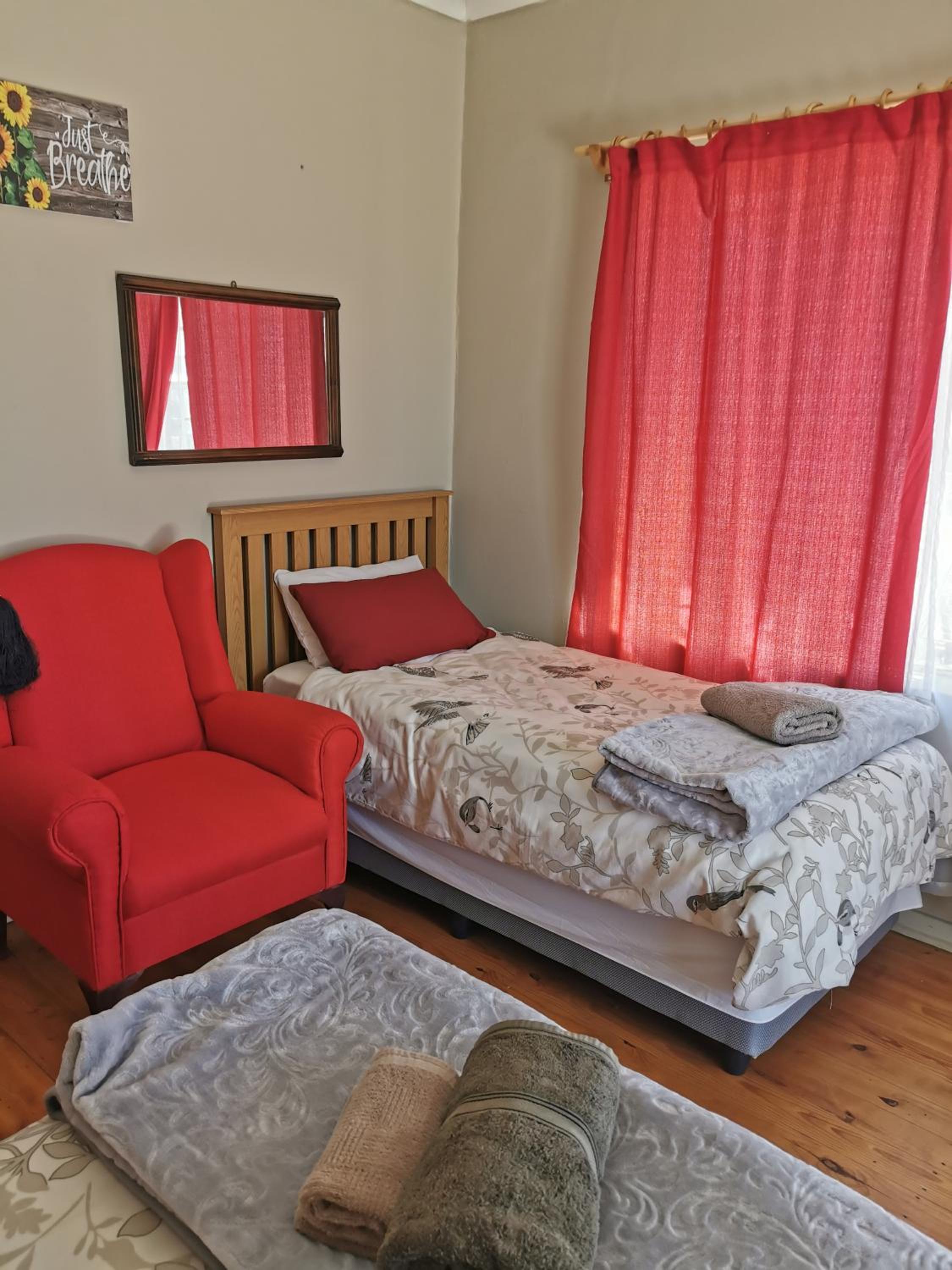 Standard Twin Room - Photo 5