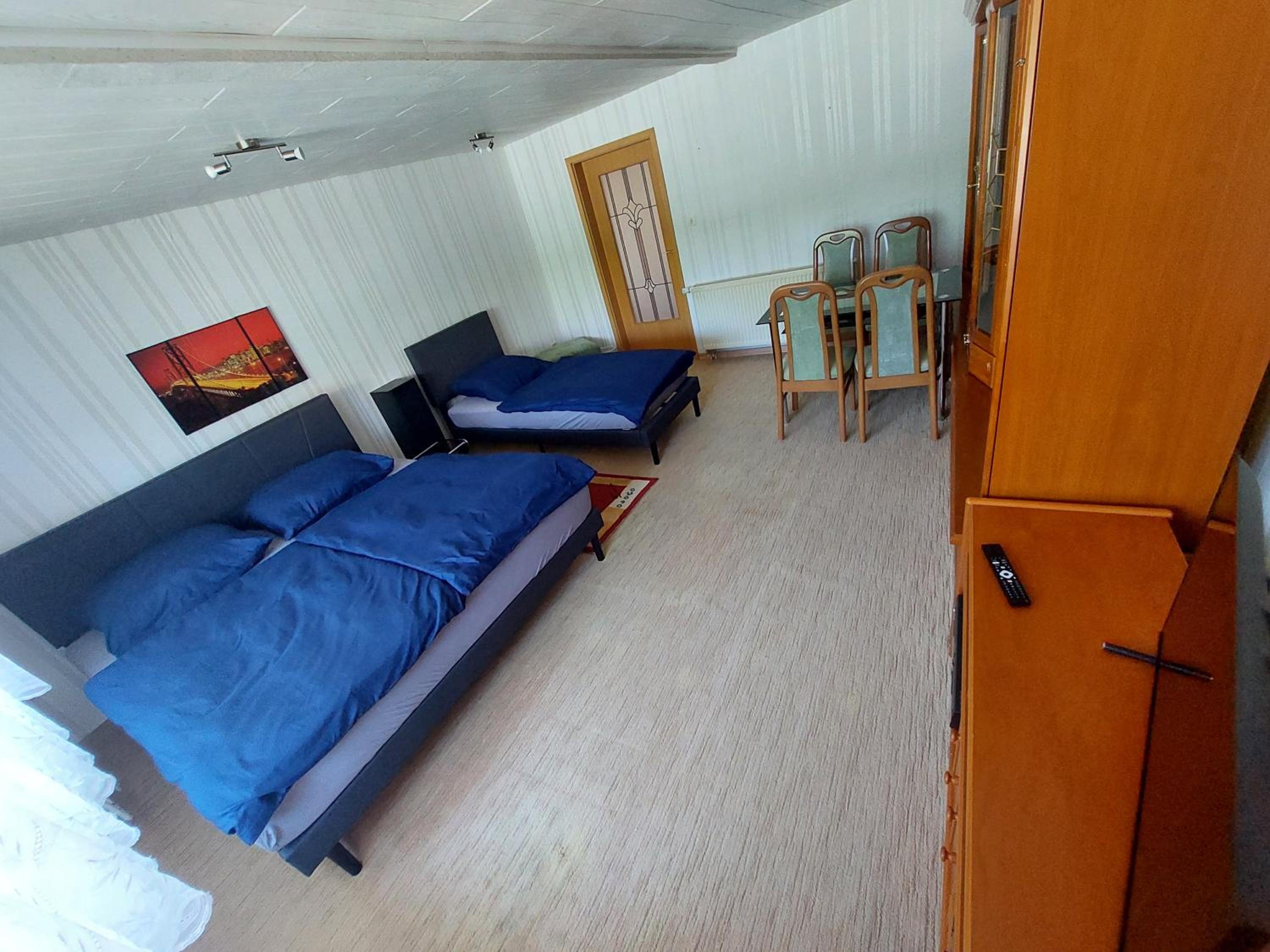 Double Room with Extra Bed photo 1