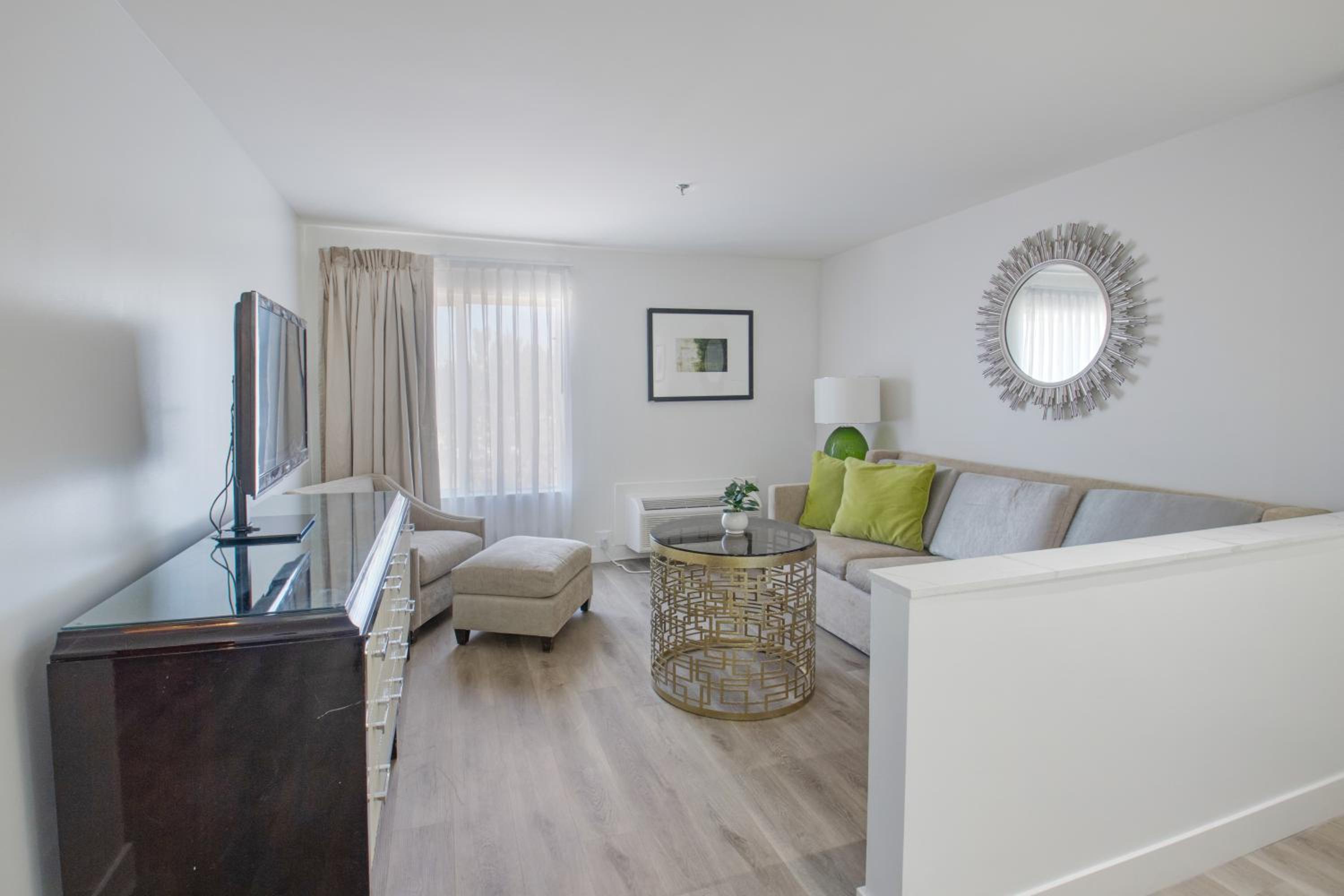 Standard Double Suite - Photo 2
