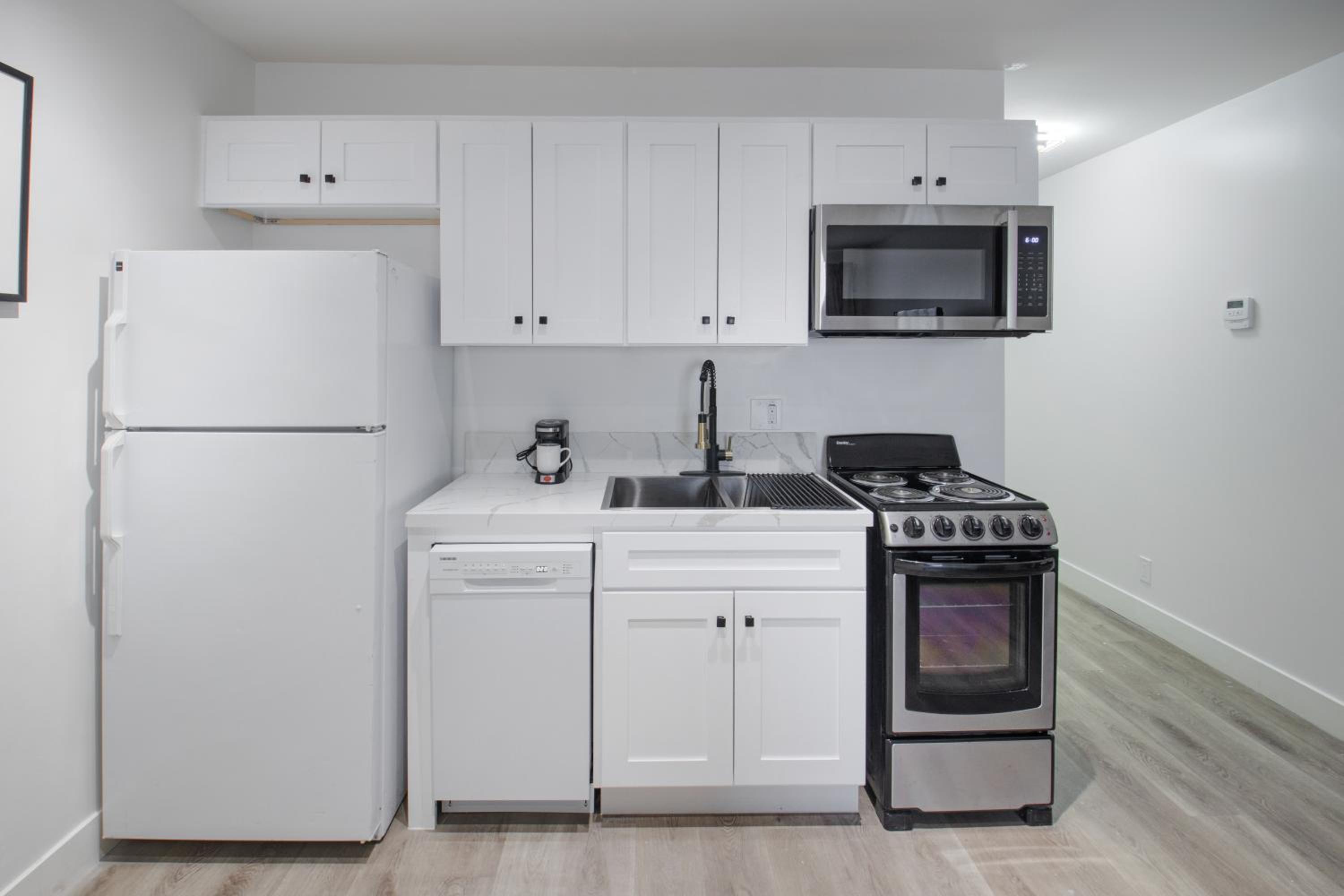 Standard Double Suite - Photo 3