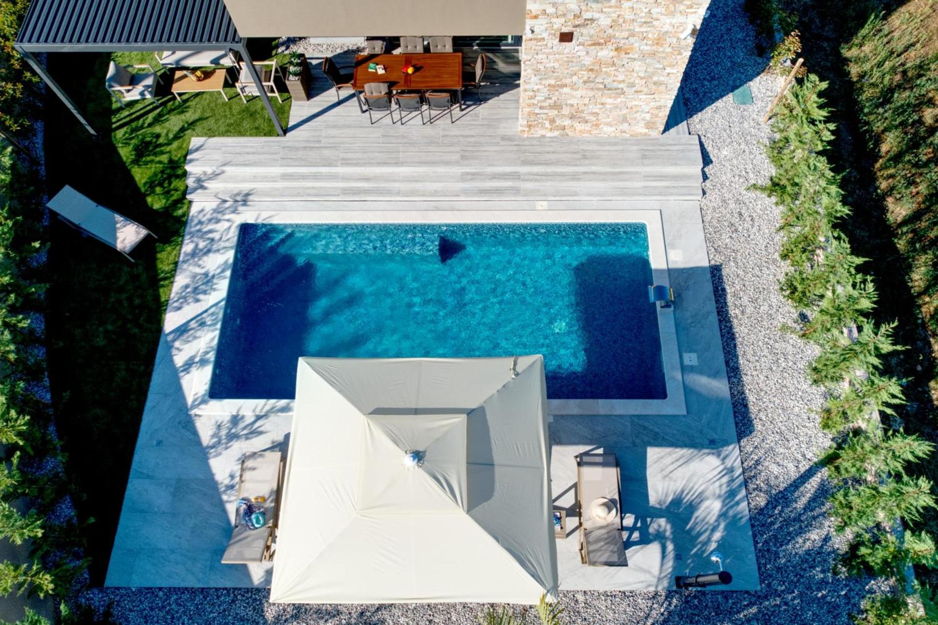 Villa photo 2