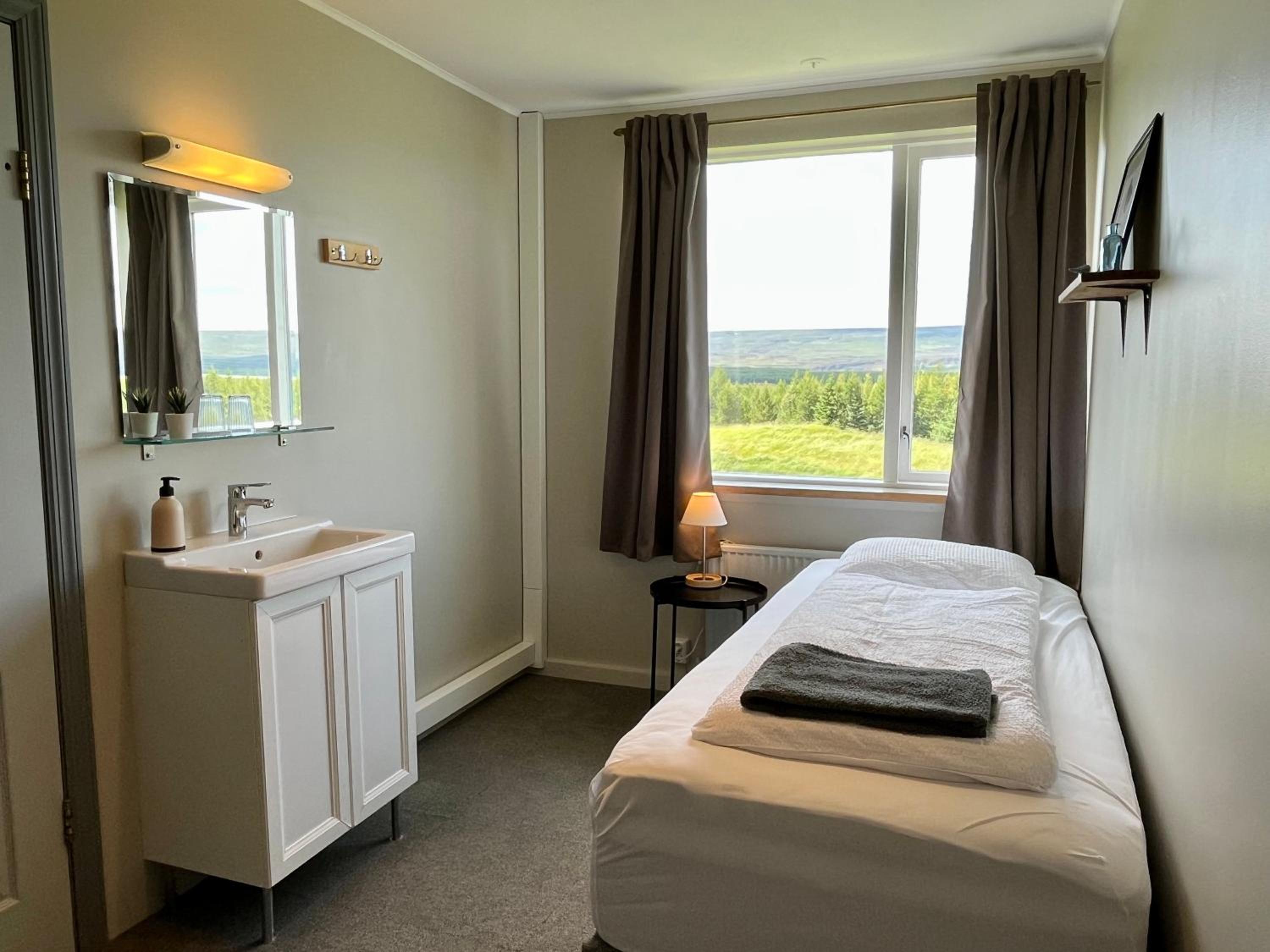 Standard Single Room with Shared Bathroom