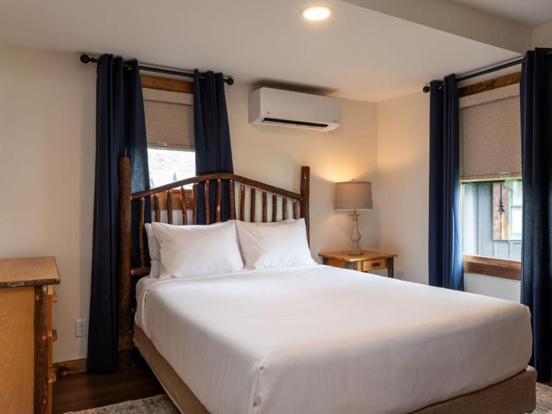 Two-Bedroom Chalet photo 2
