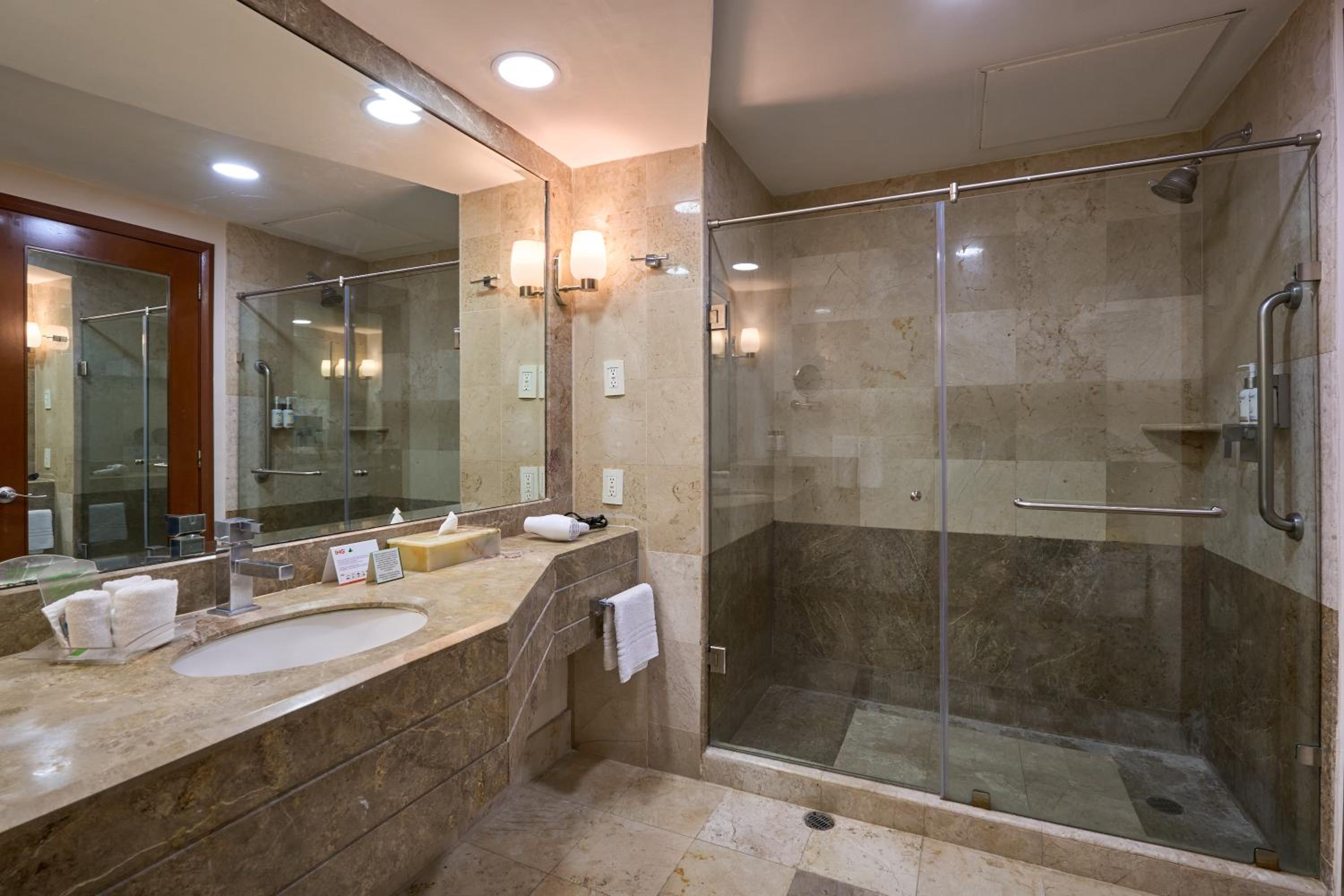 Standard King Room with Mini-bar - Photo 4