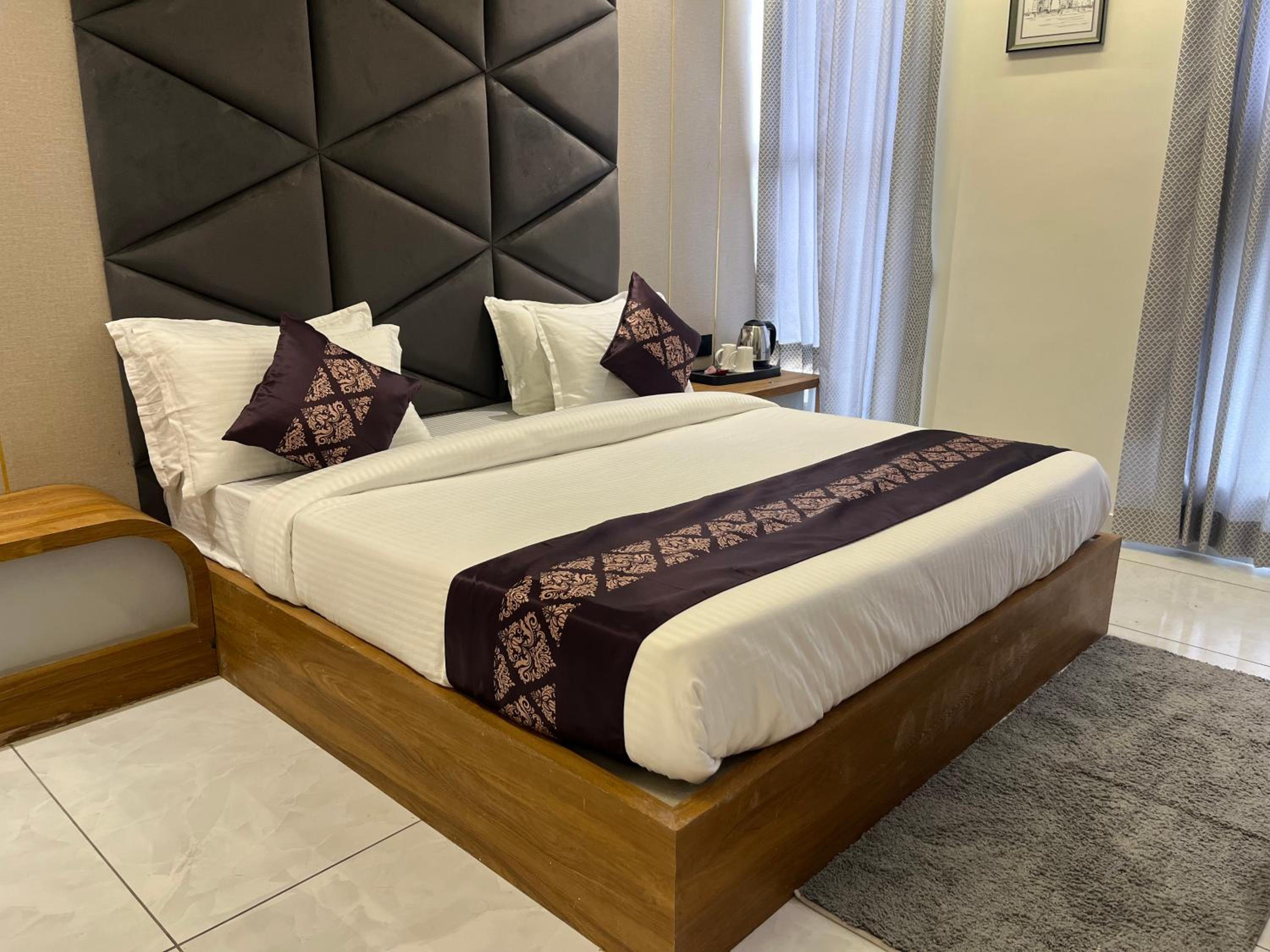 Economy Double Room photo 1