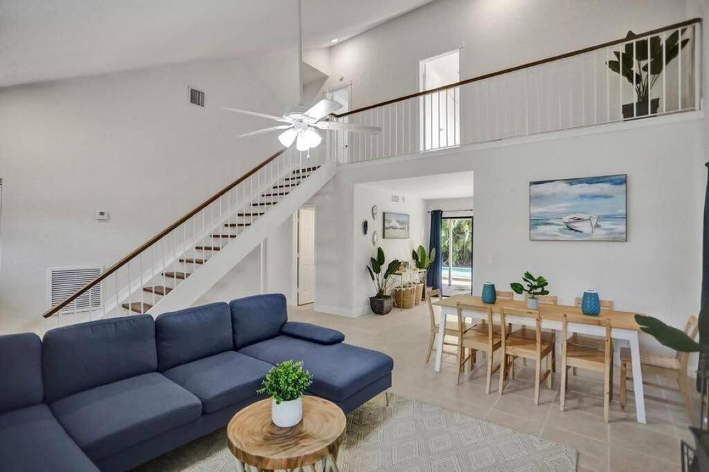 Three-Bedroom House photo 1