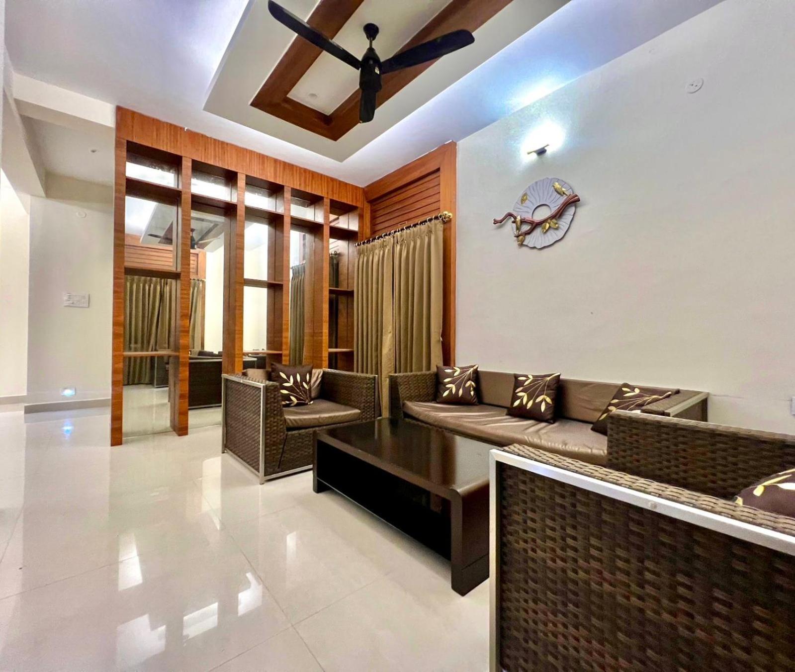 Three-Bedroom Villa photo 1