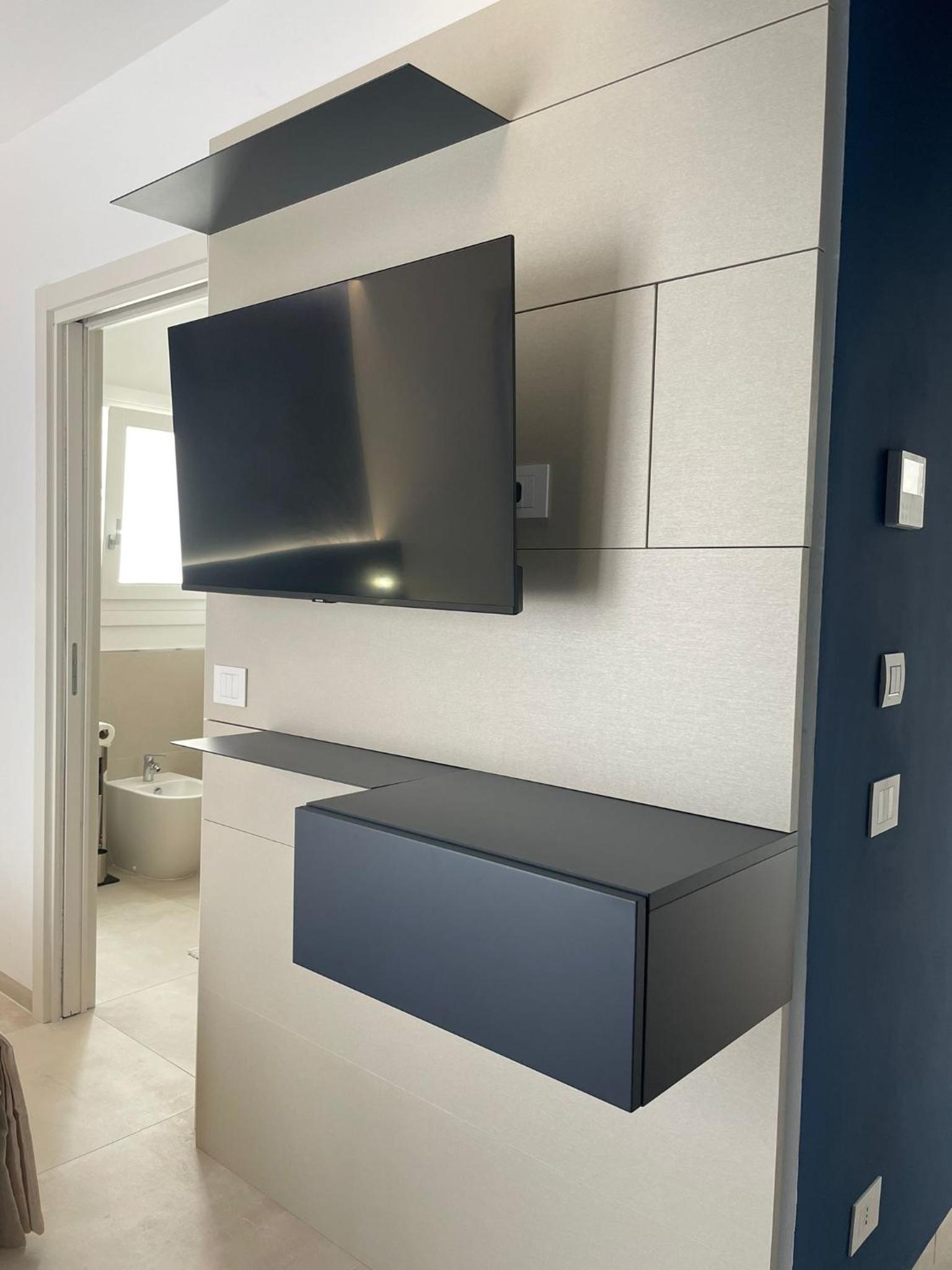 Deluxe King Room photo 3
