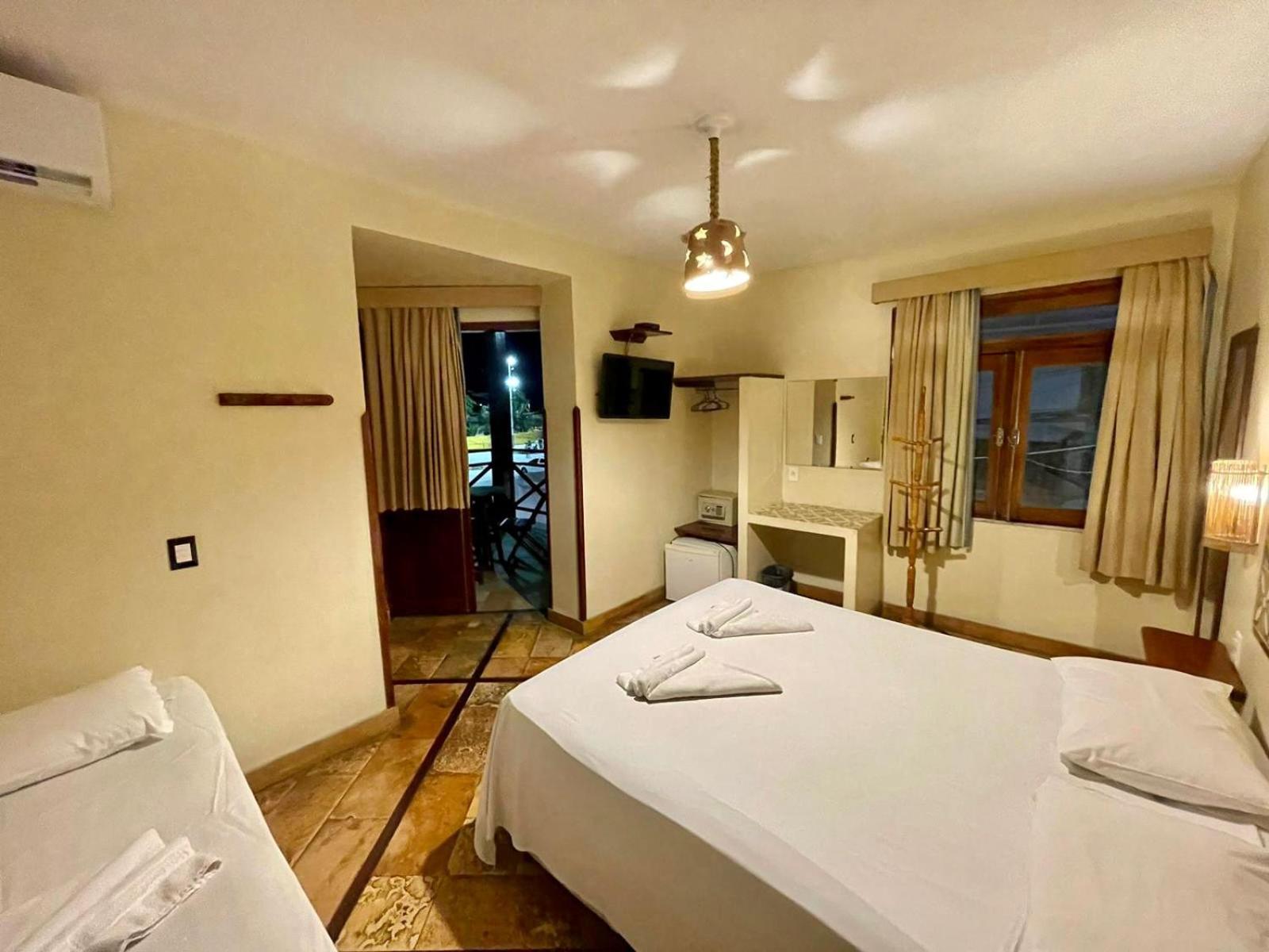 Triple Room with Balcony and Sea View photo 2