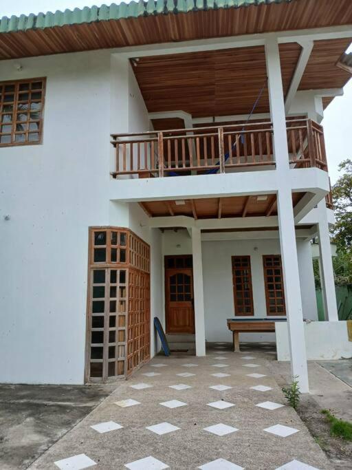 Three-Bedroom House photo 3