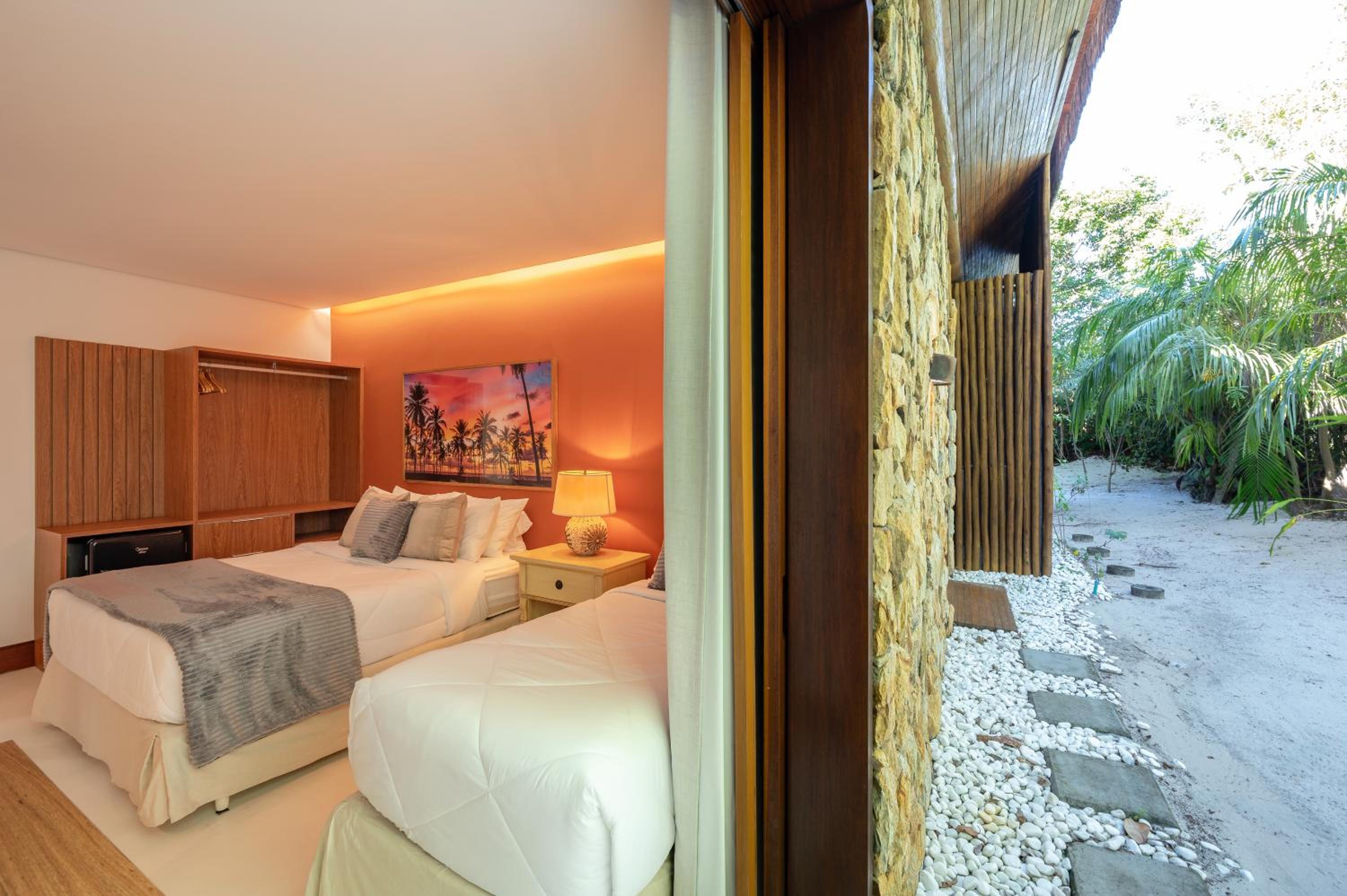 Deluxe Triple Room photo 3
