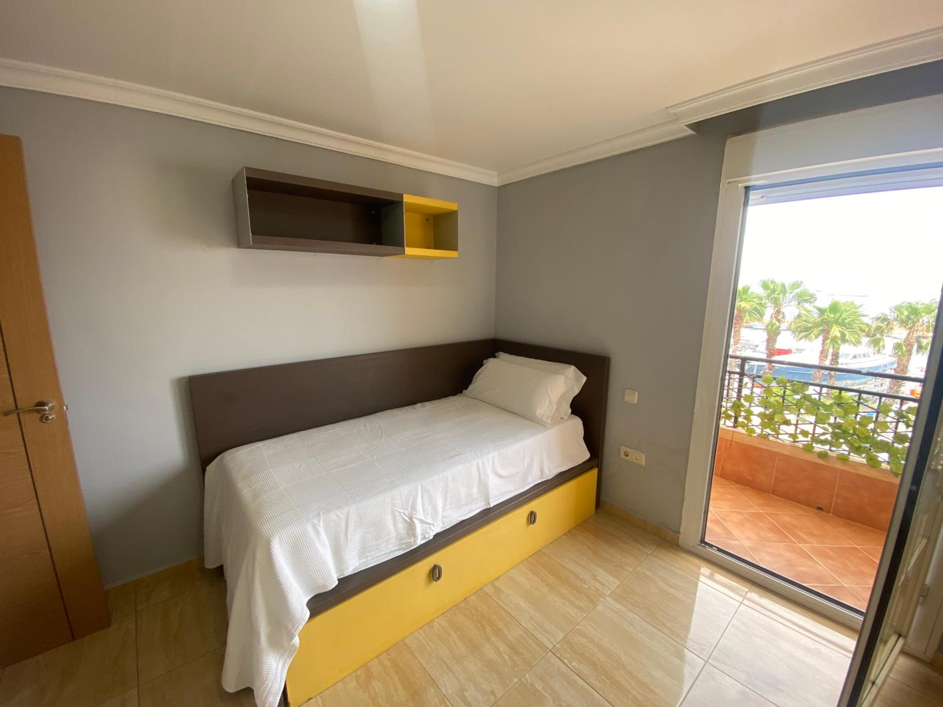 Two-Bedroom Apartment with Balcony and Sea View photo 2