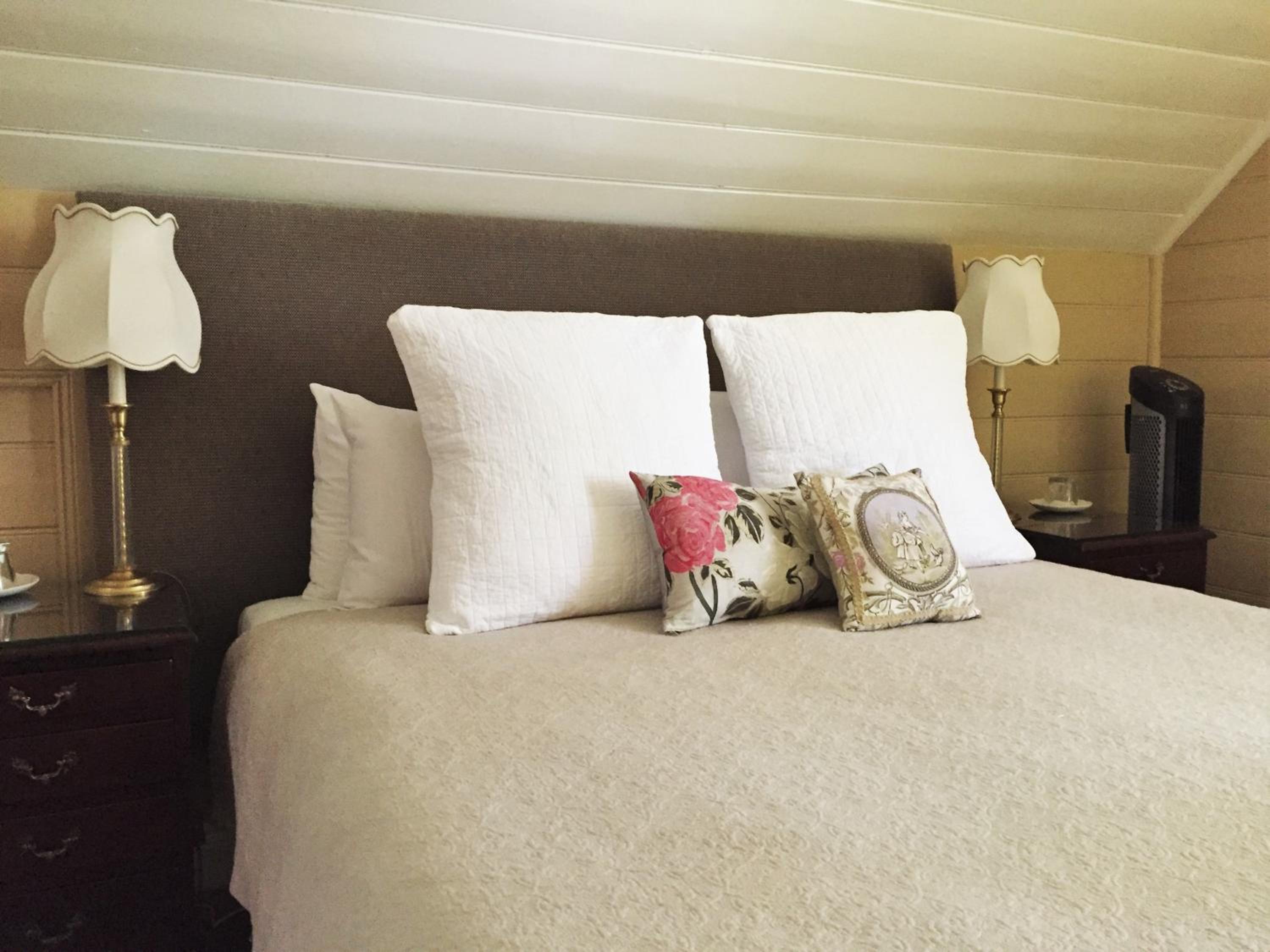 Standard Queen Room photo 3