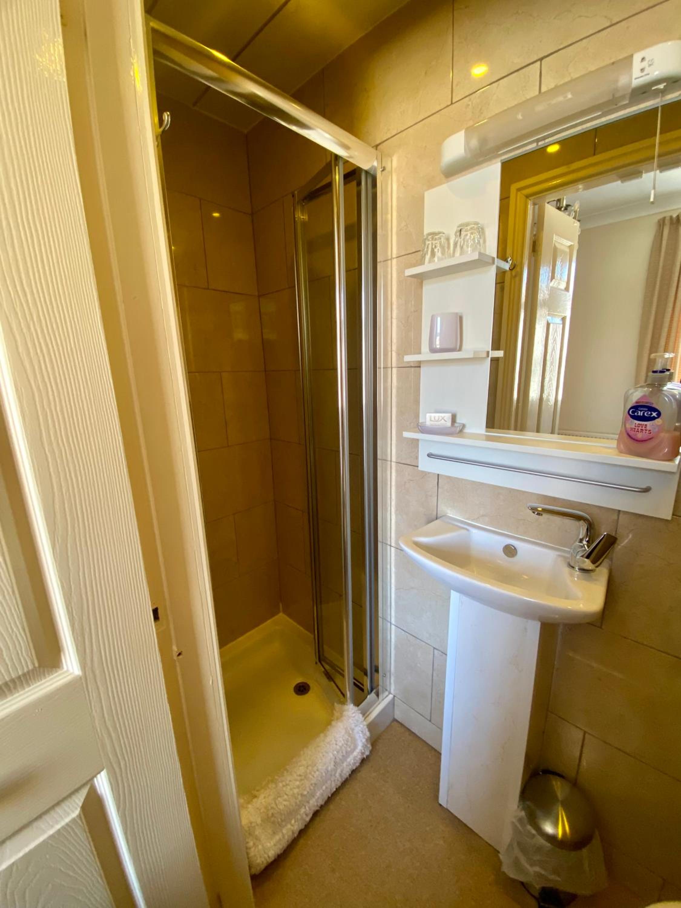 Small Double Room photo 3