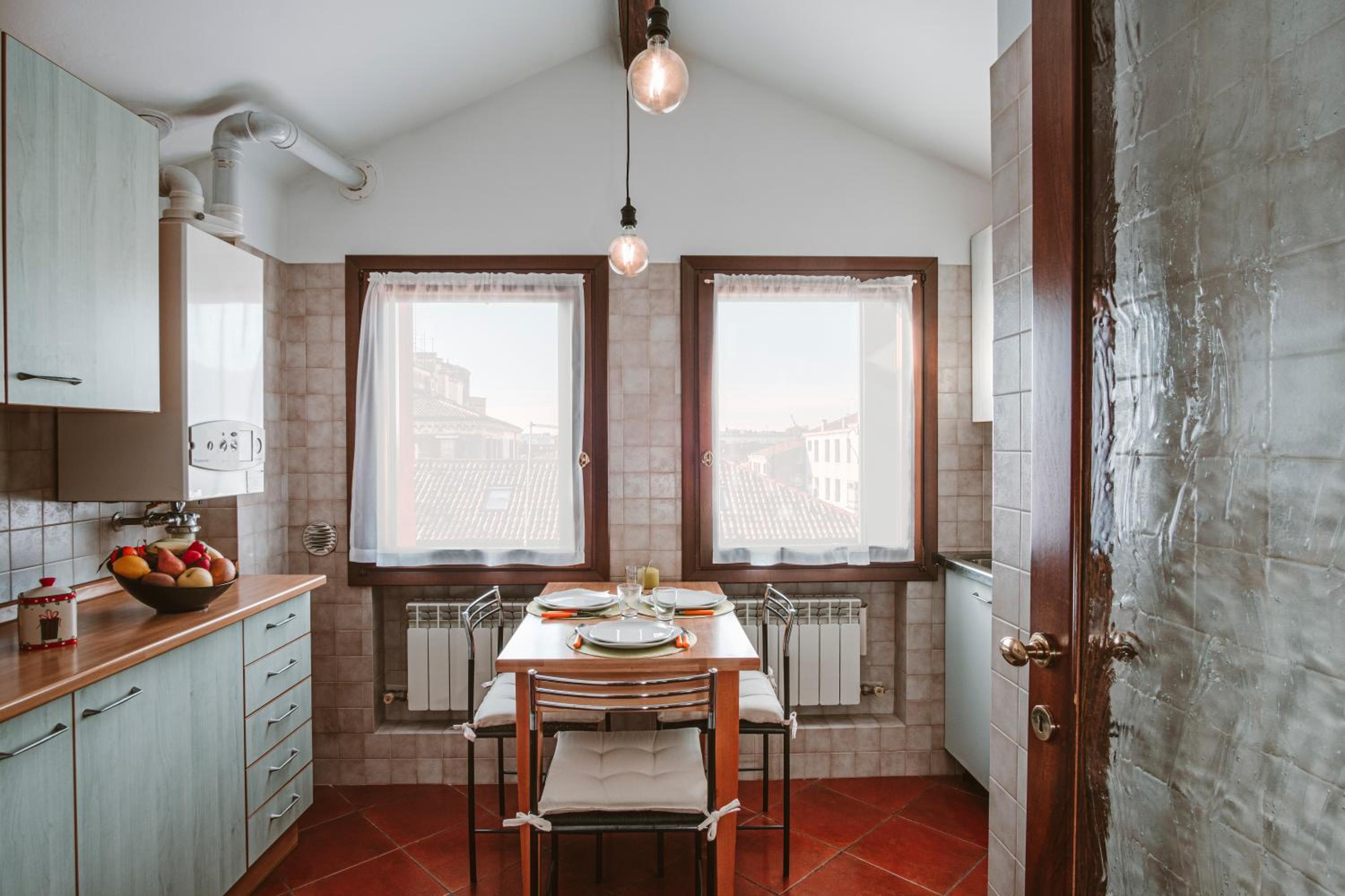 One-Bedroom Apartment - Annex photo 2