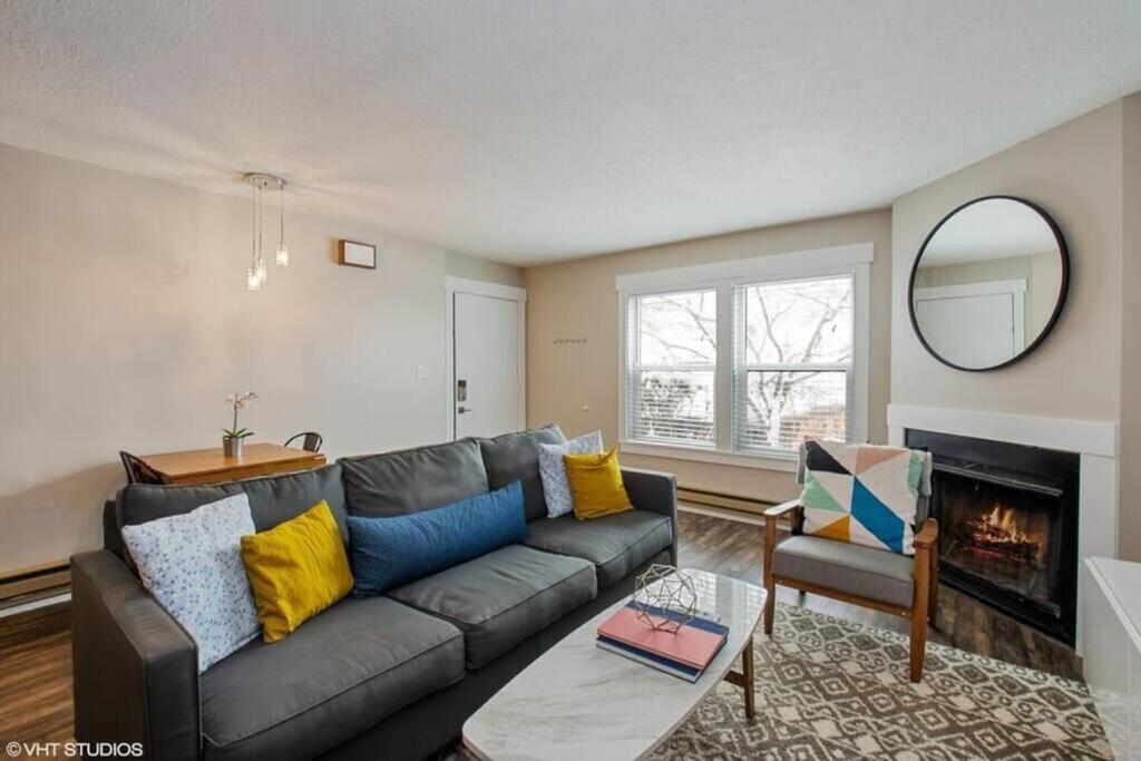 One-Bedroom House photo 1