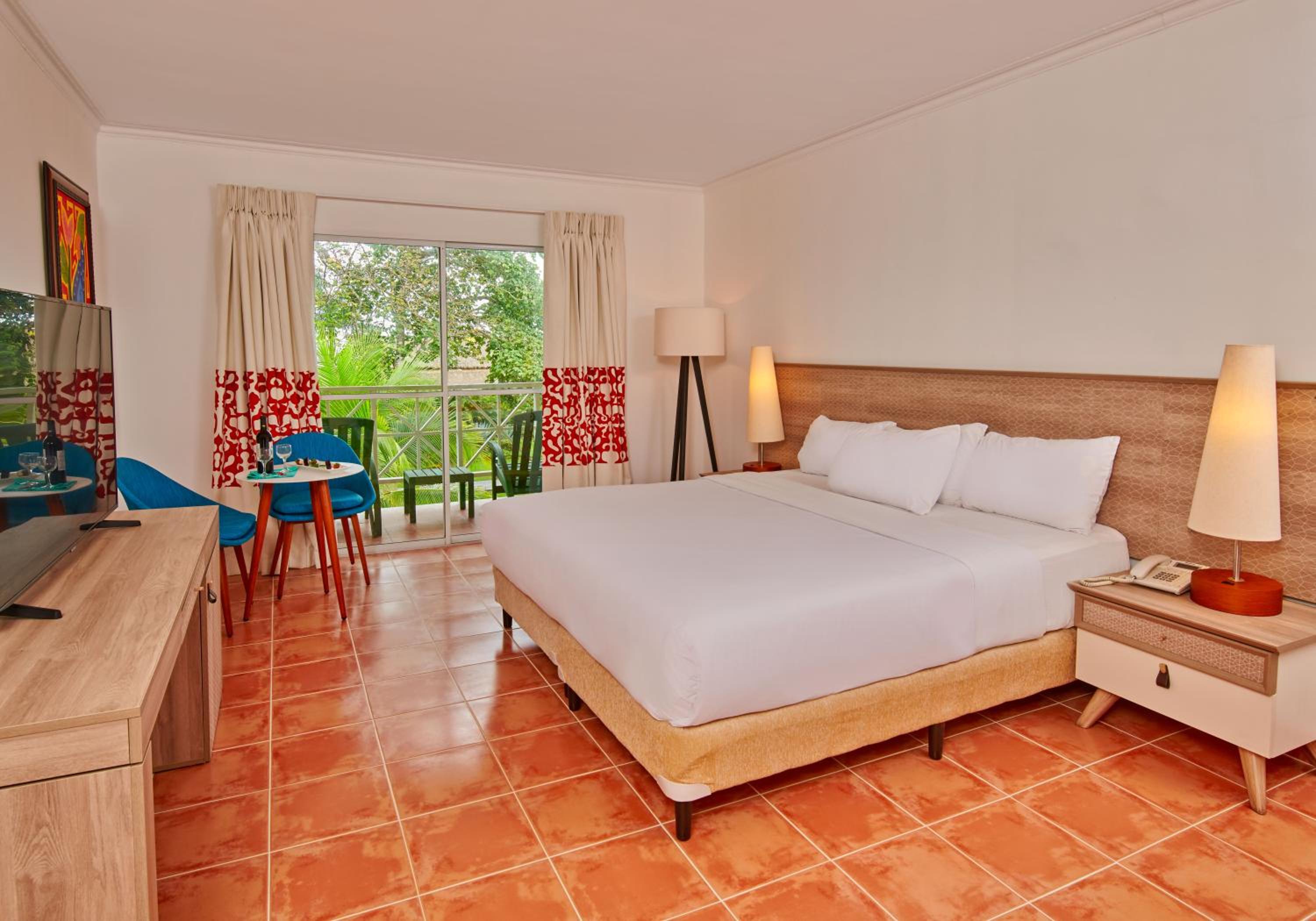Deluxe Queen Room photo 1
