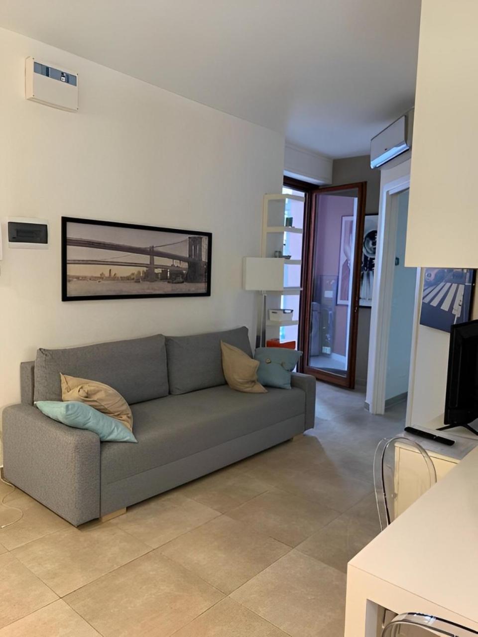 One-Bedroom Apartment with Balcony
