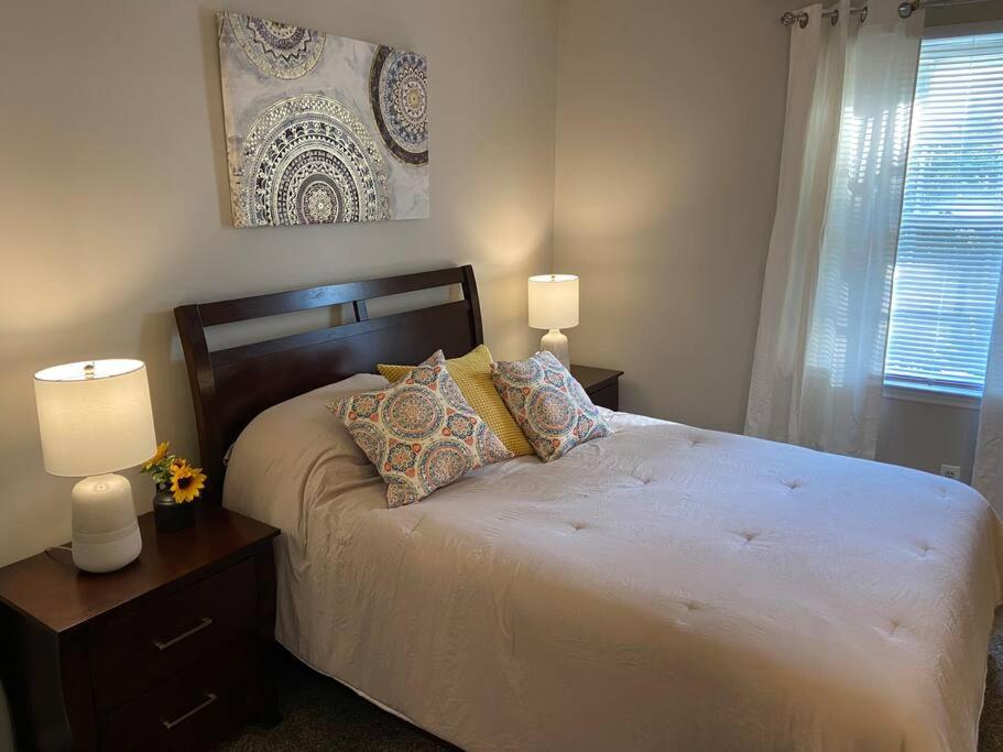Three-Bedroom House photo 1