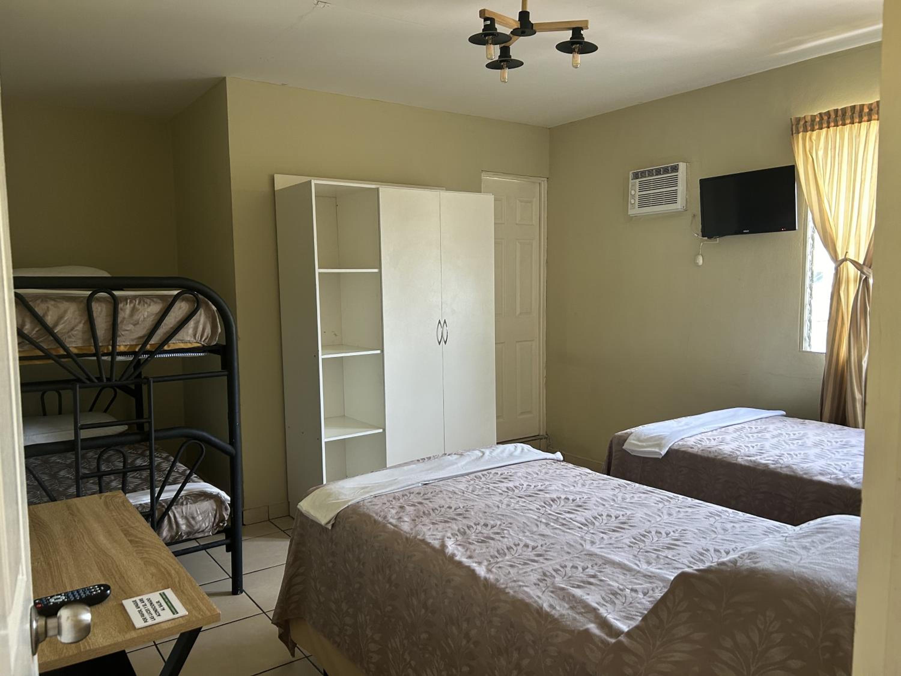 Quadruple Room photo 1